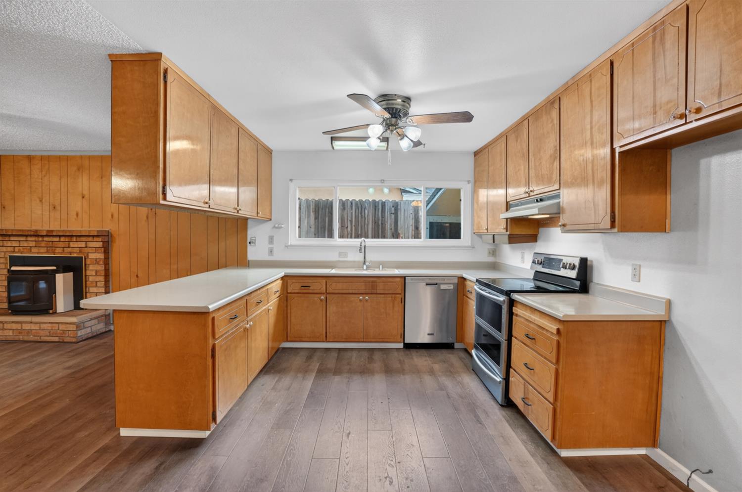 6433 Terra Way