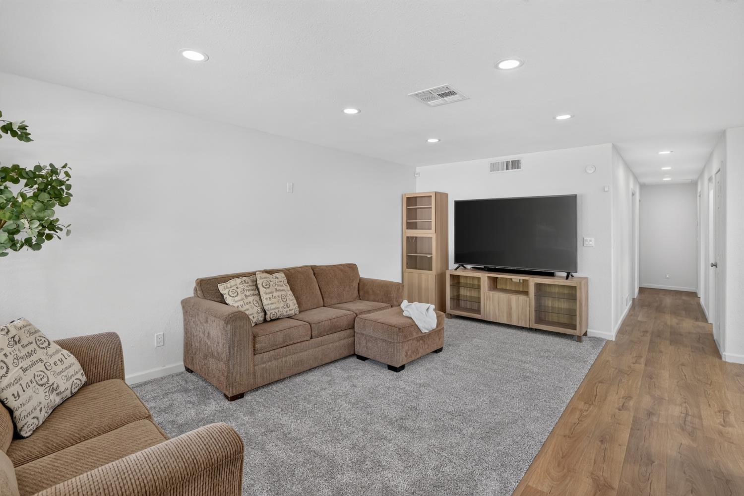 1412 Elisabeth Avenue