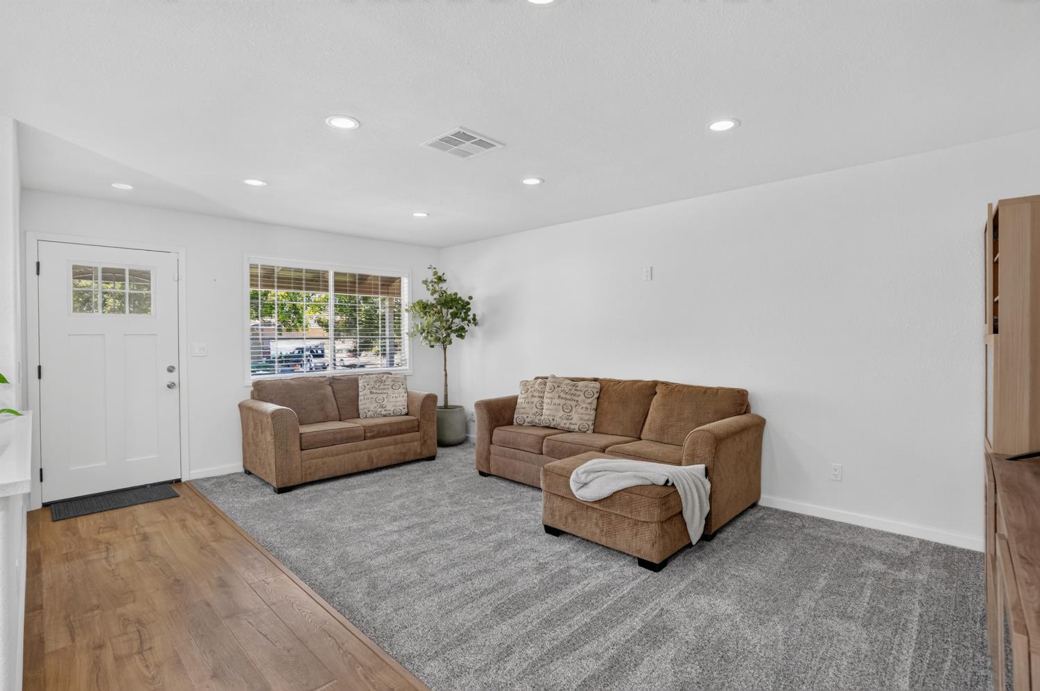 1412 Elisabeth Avenue