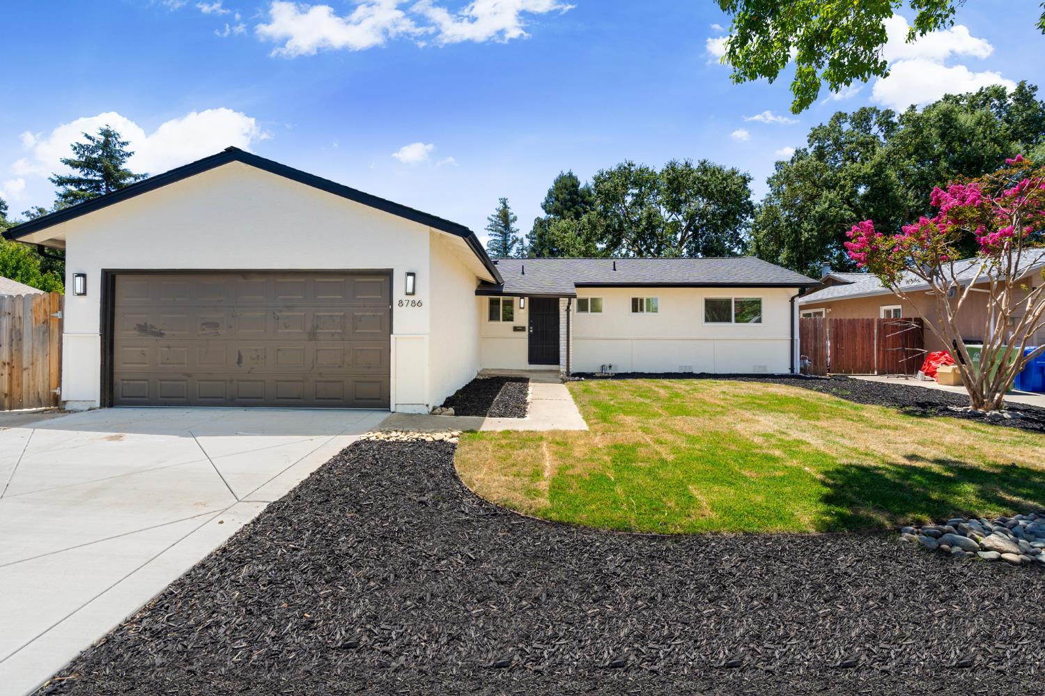 8786 Elk Way