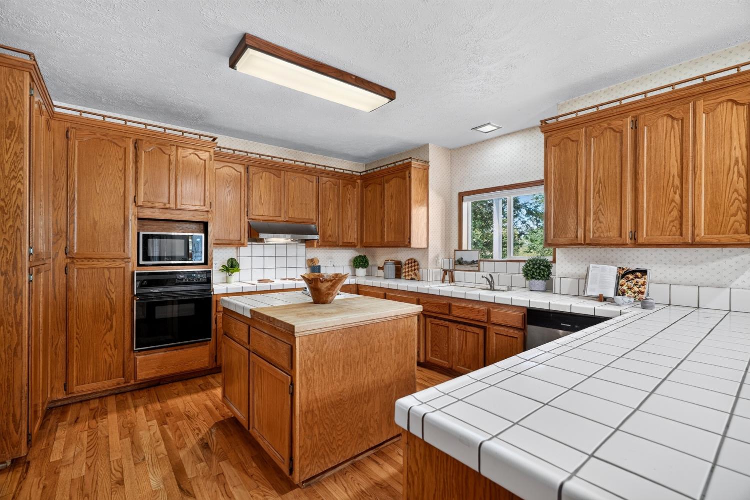 9430 Maris Lane