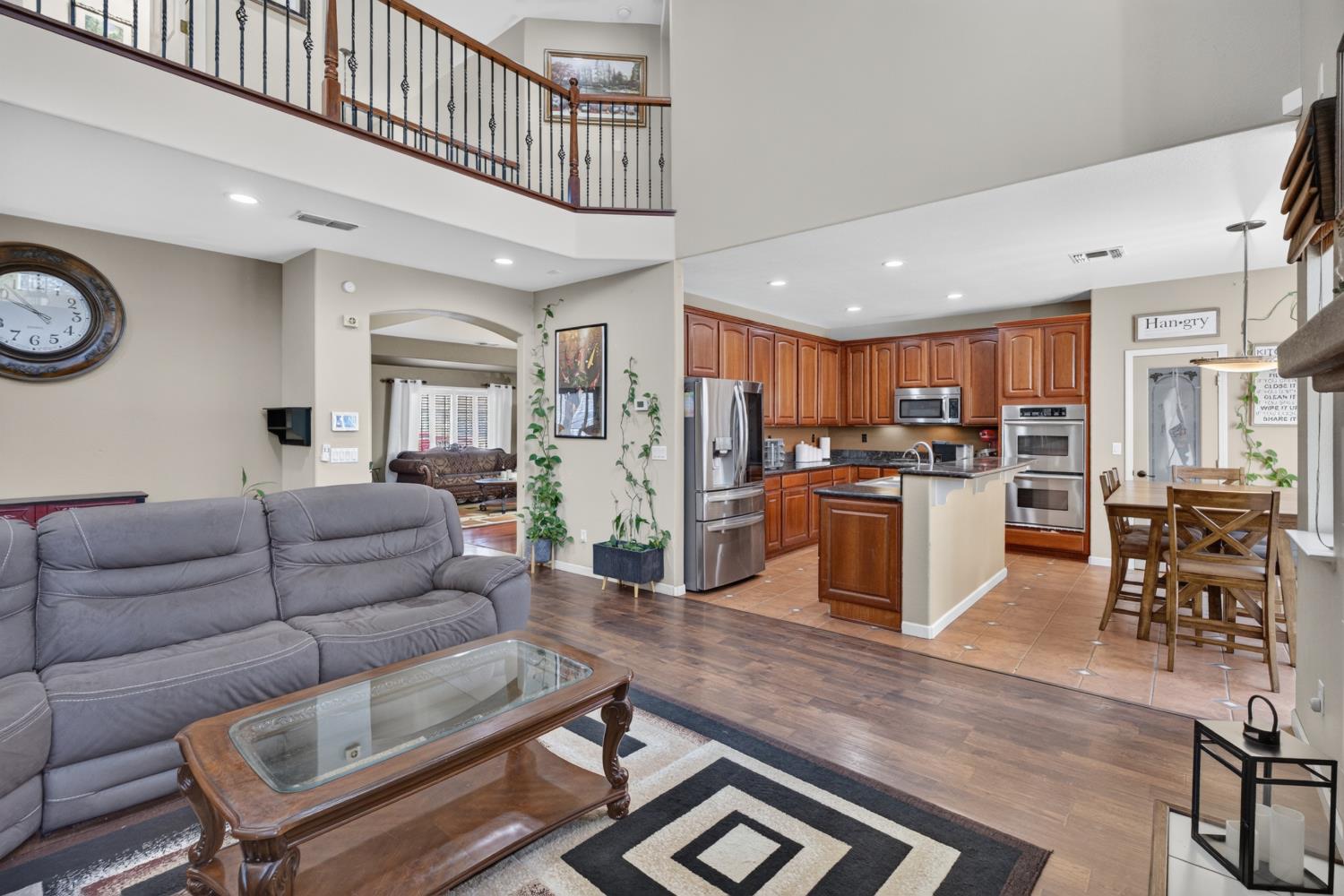 6506 Oscar Circle