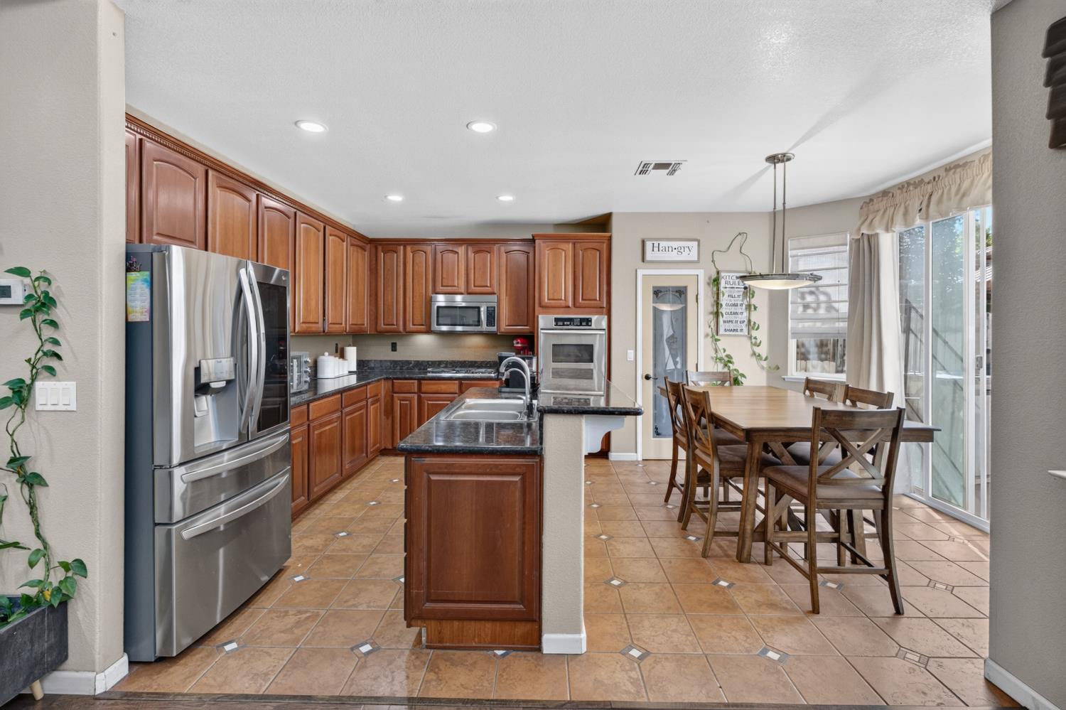 6506 Oscar Circle