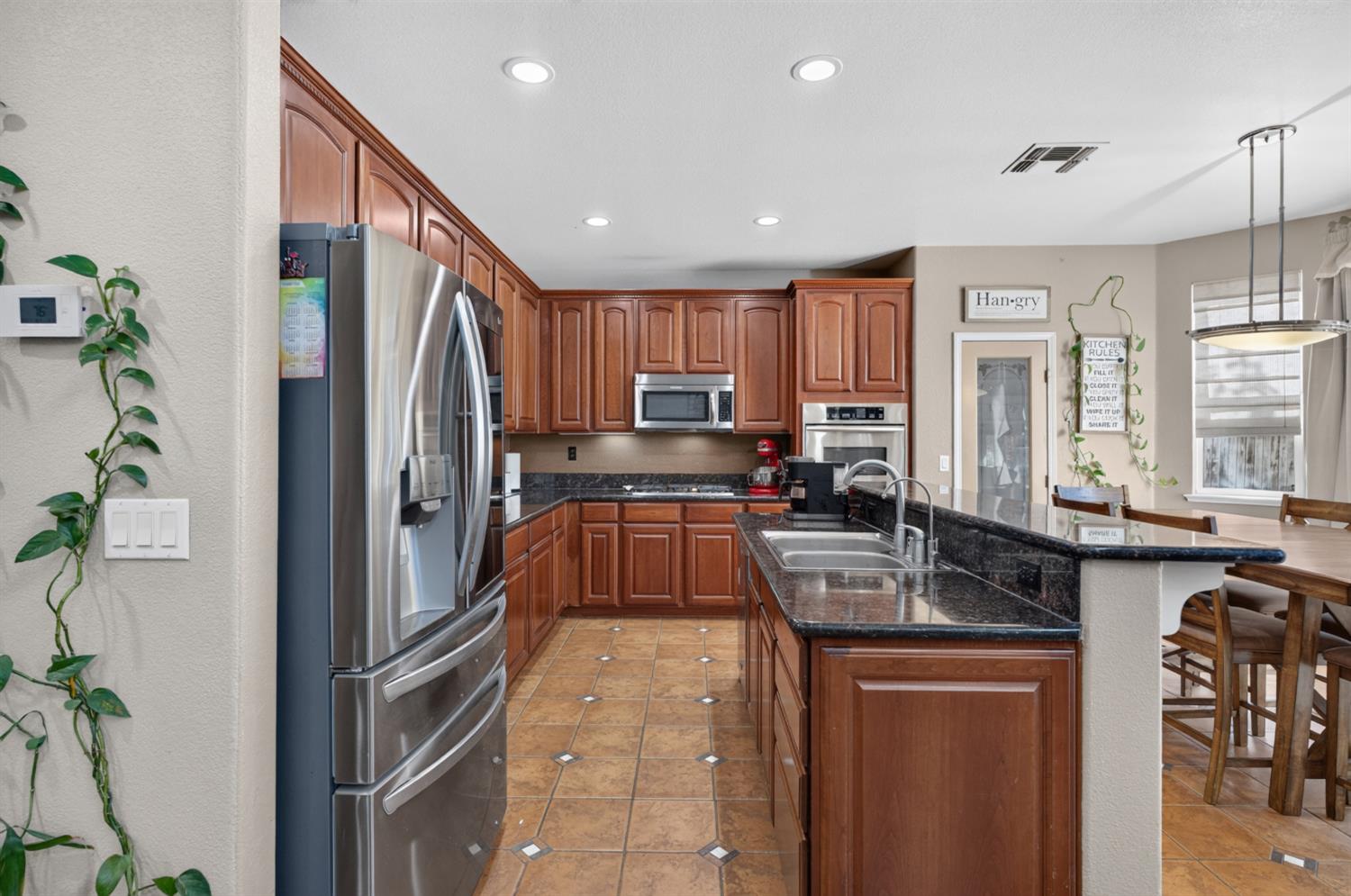 6506 Oscar Circle