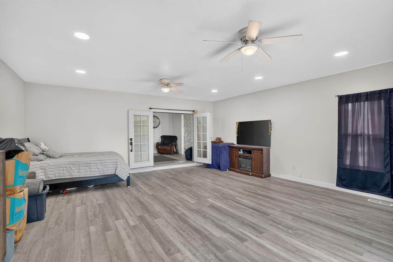 12301 E Jahant Road