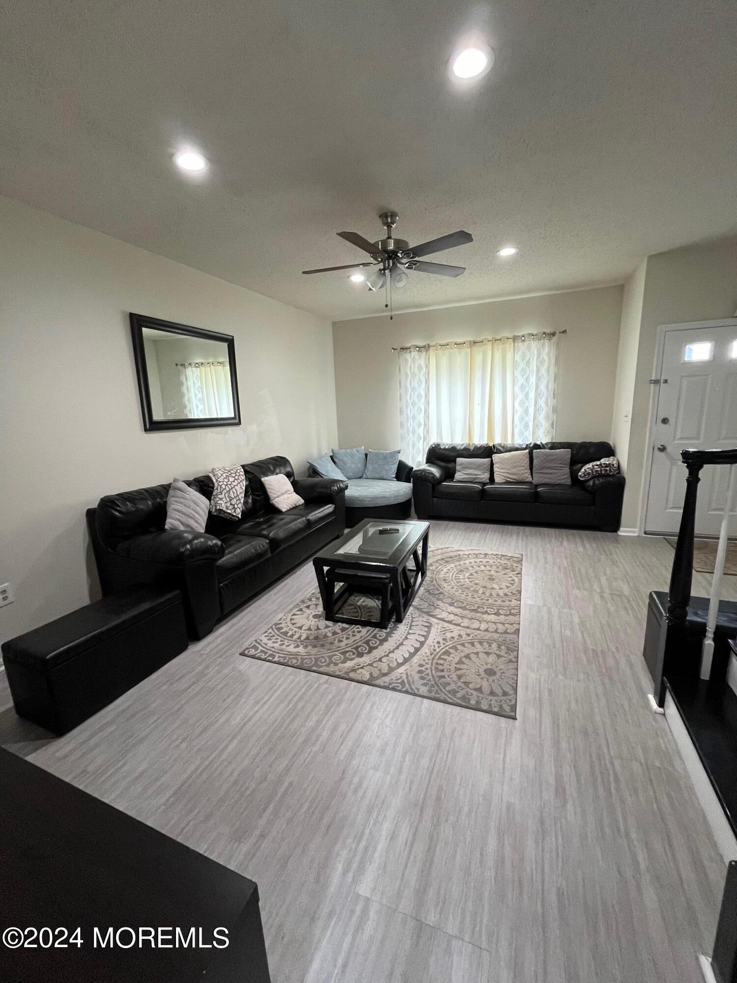 2907 Smoke House Court