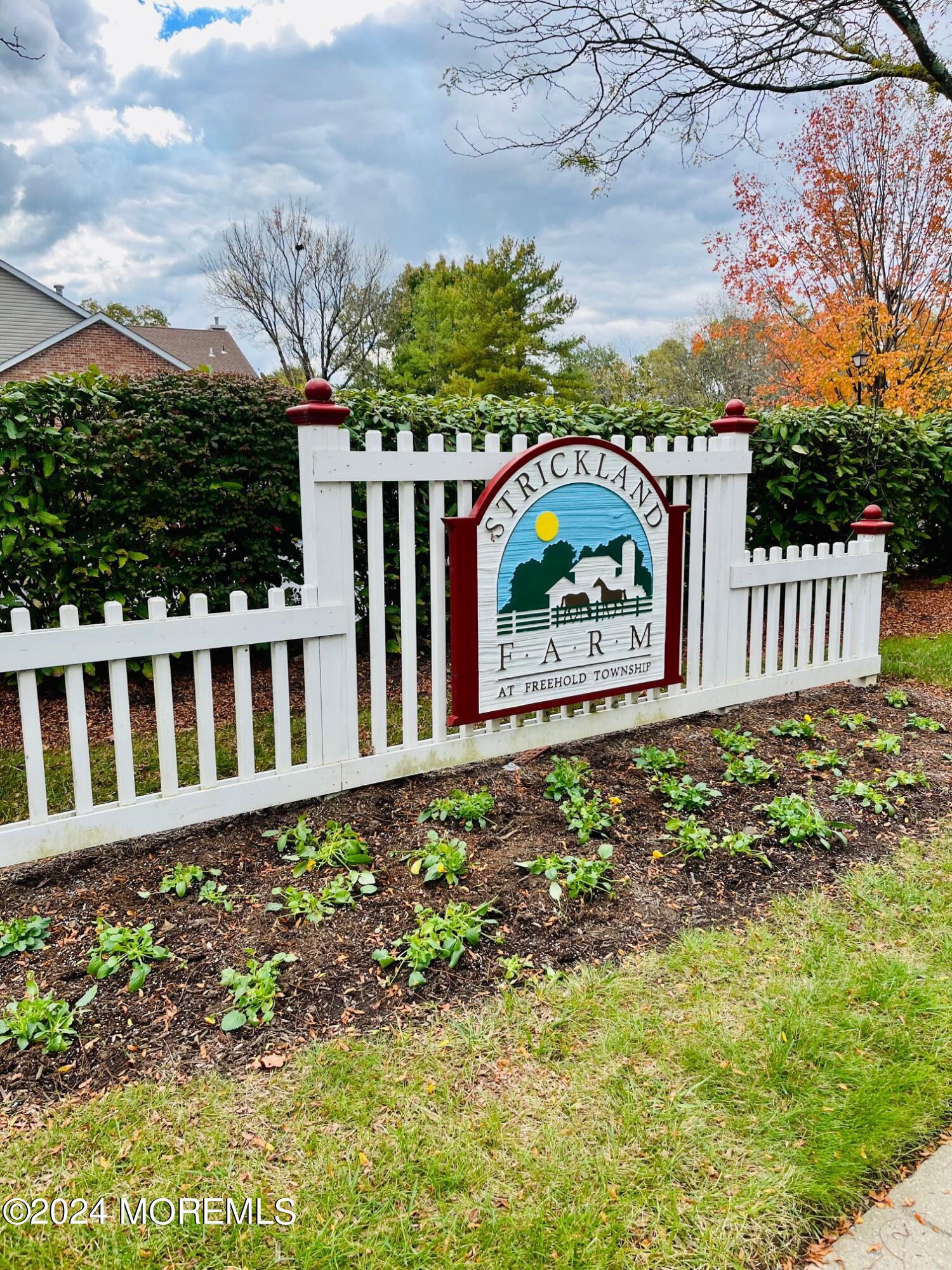 2907 Smoke House Court
