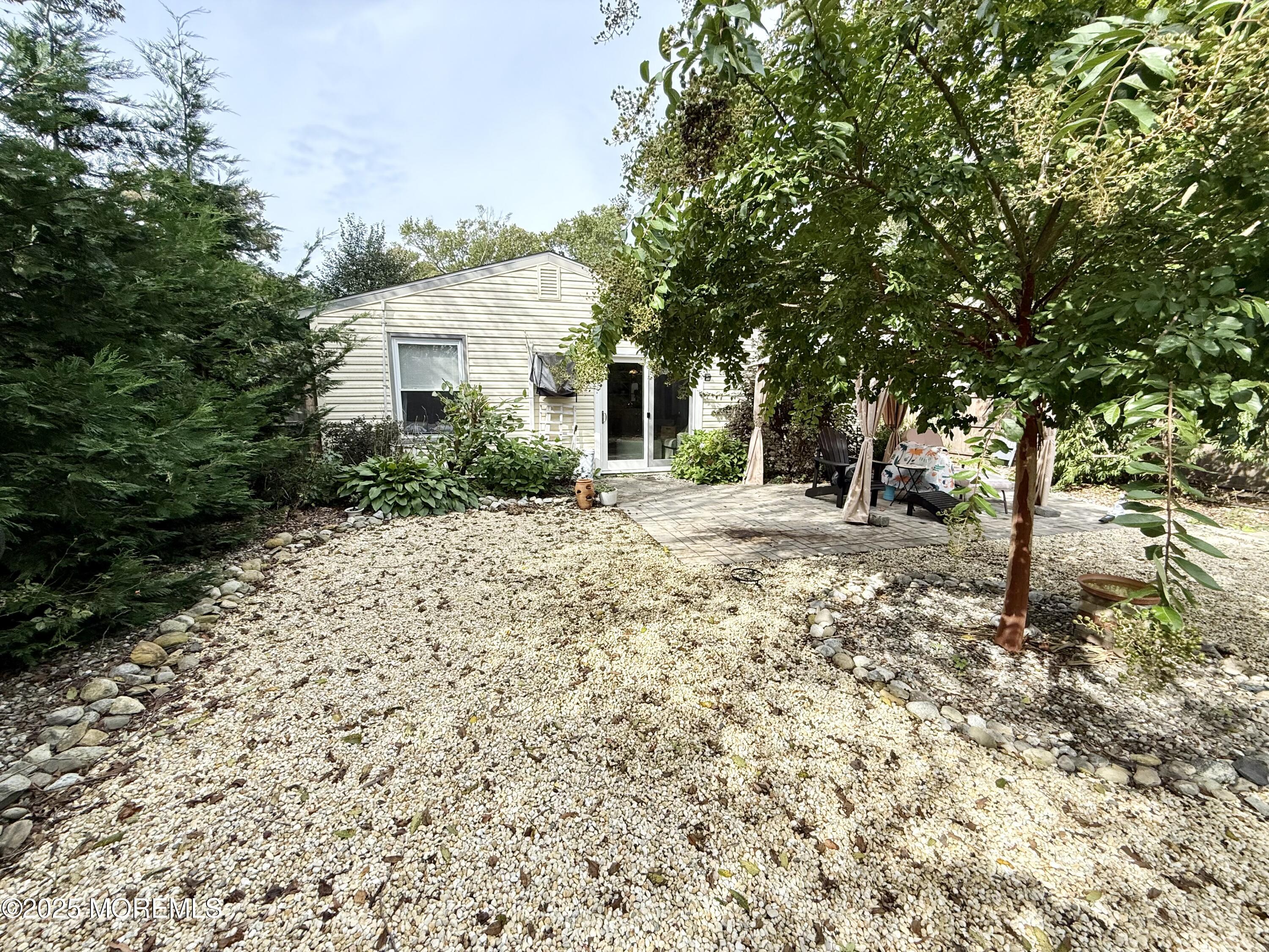 122 Zelus Street