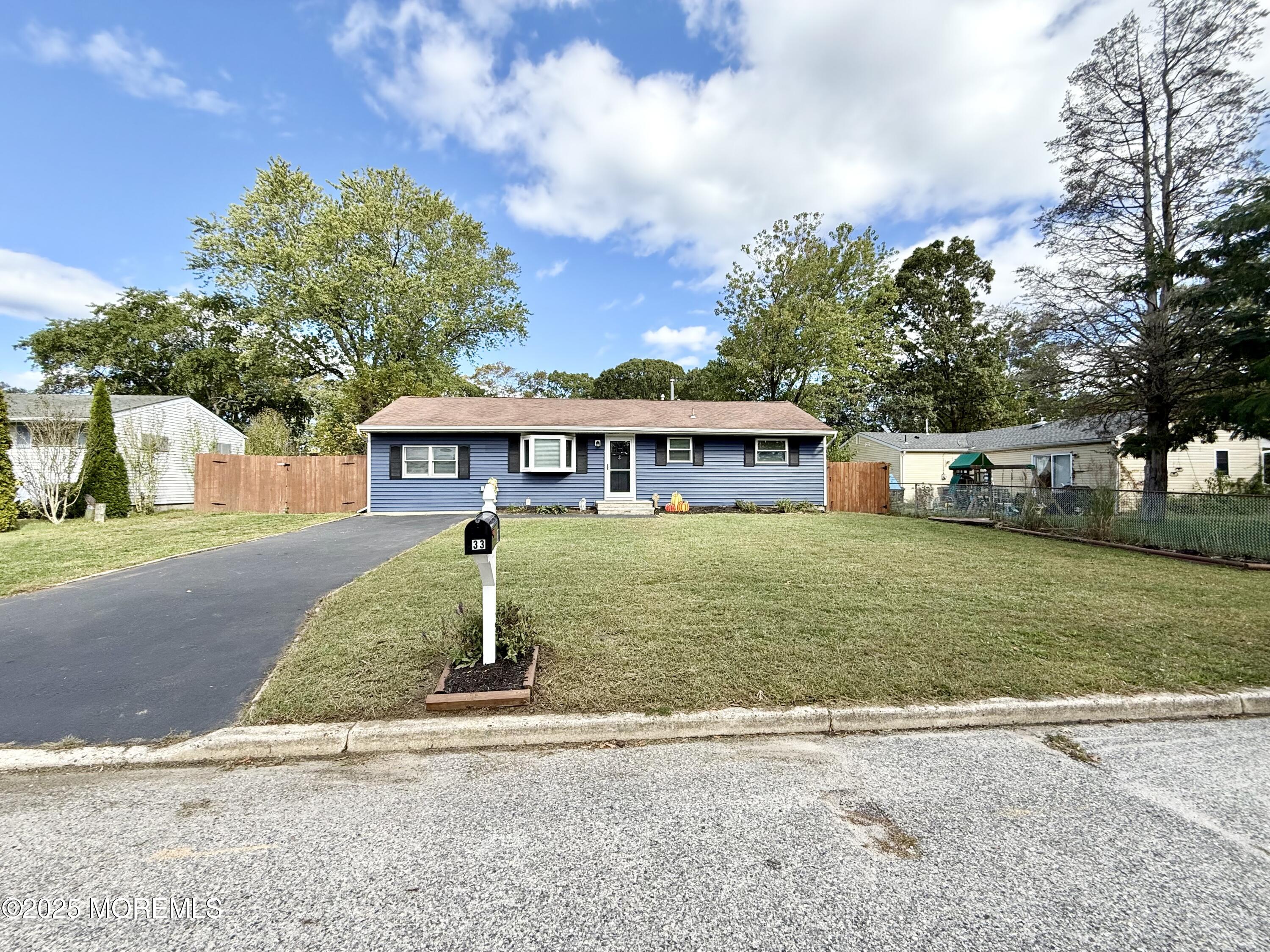 33 Anchorage Boulevard
