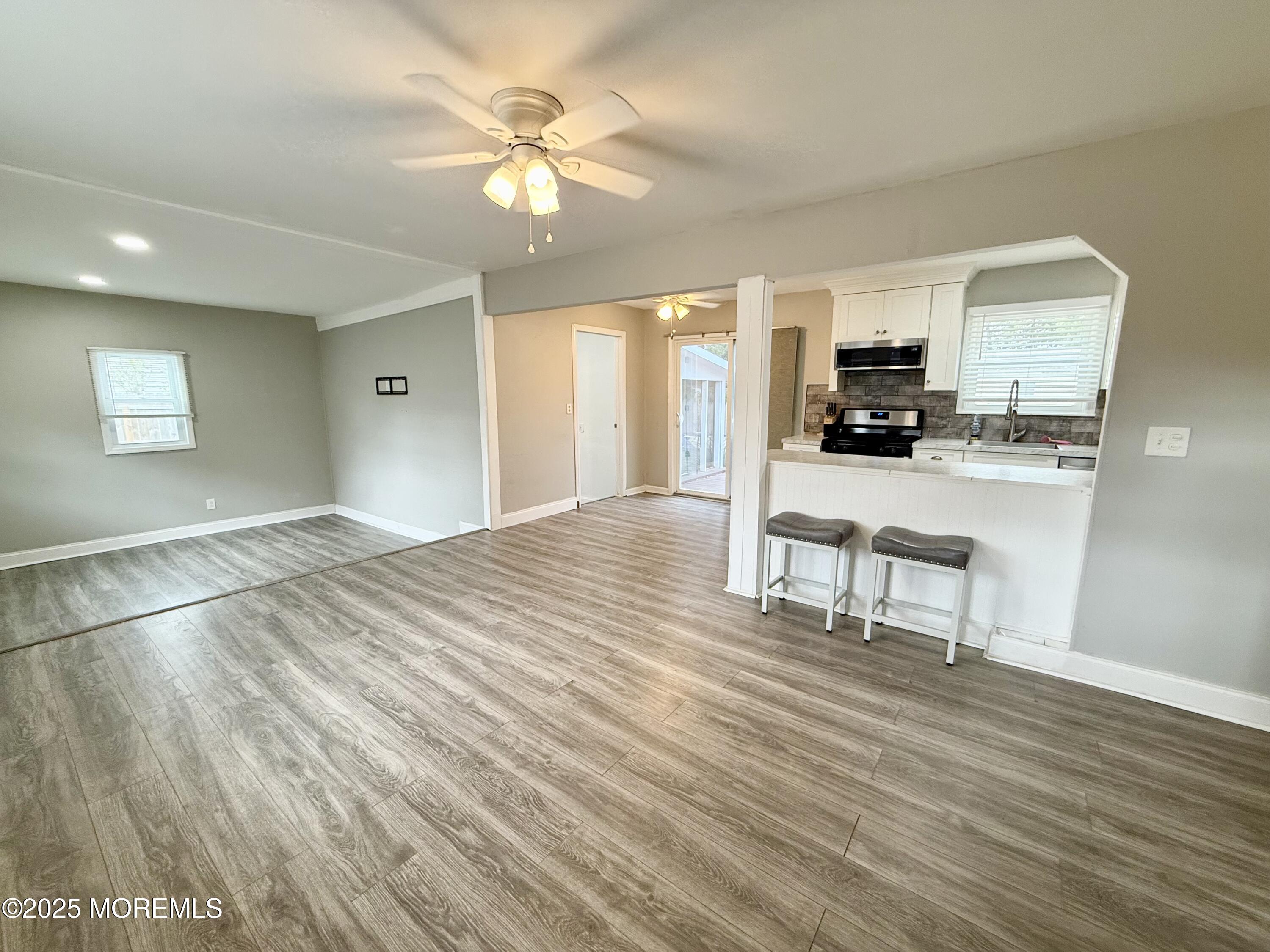 33 Anchorage Boulevard