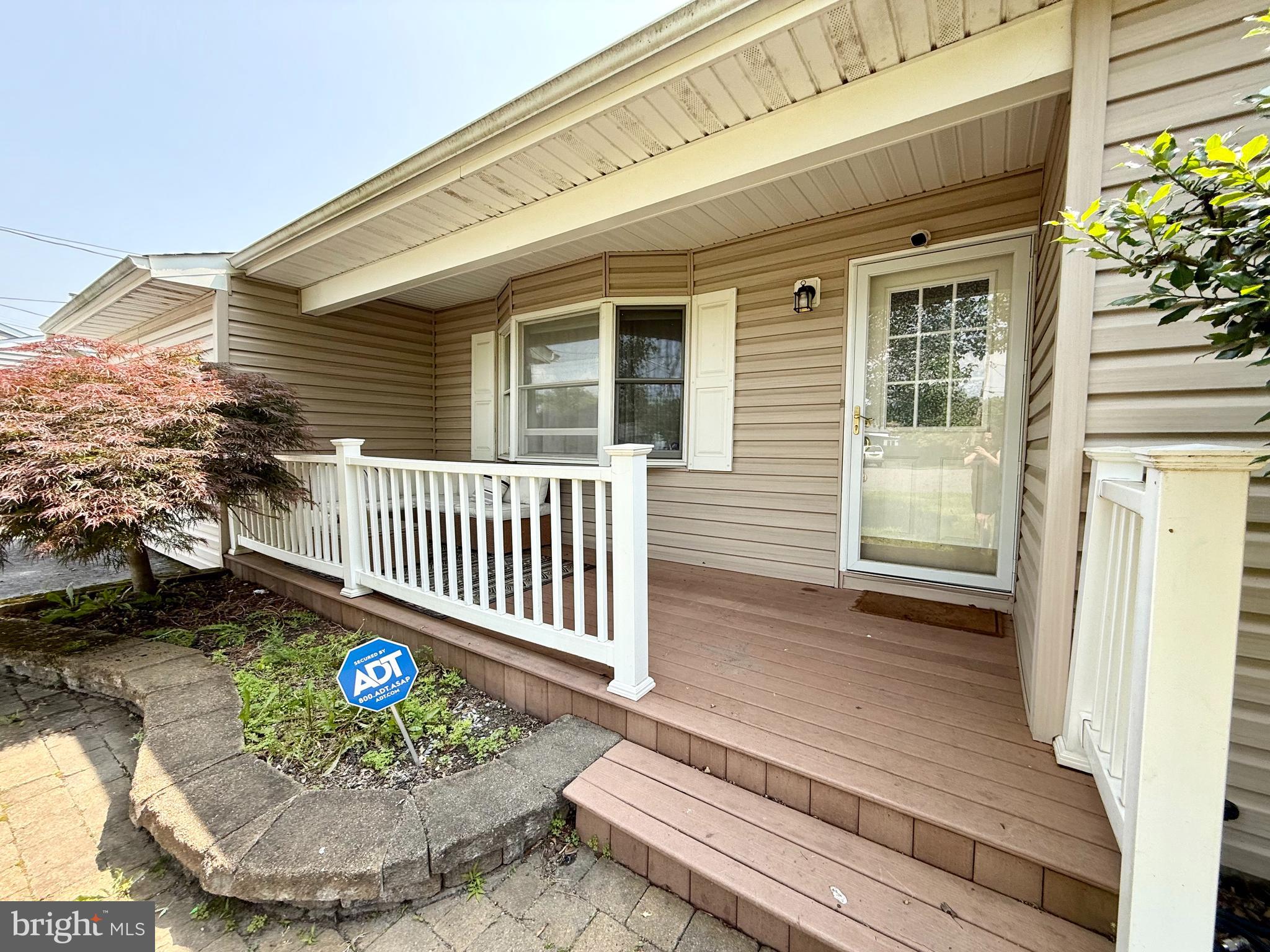 2 GULL COURT
