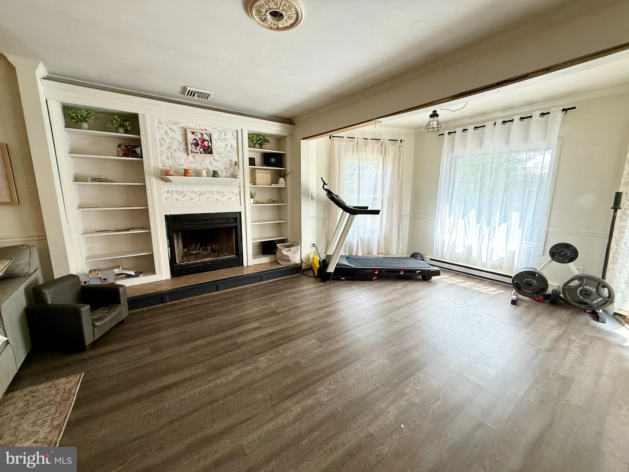 2 GULL COURT