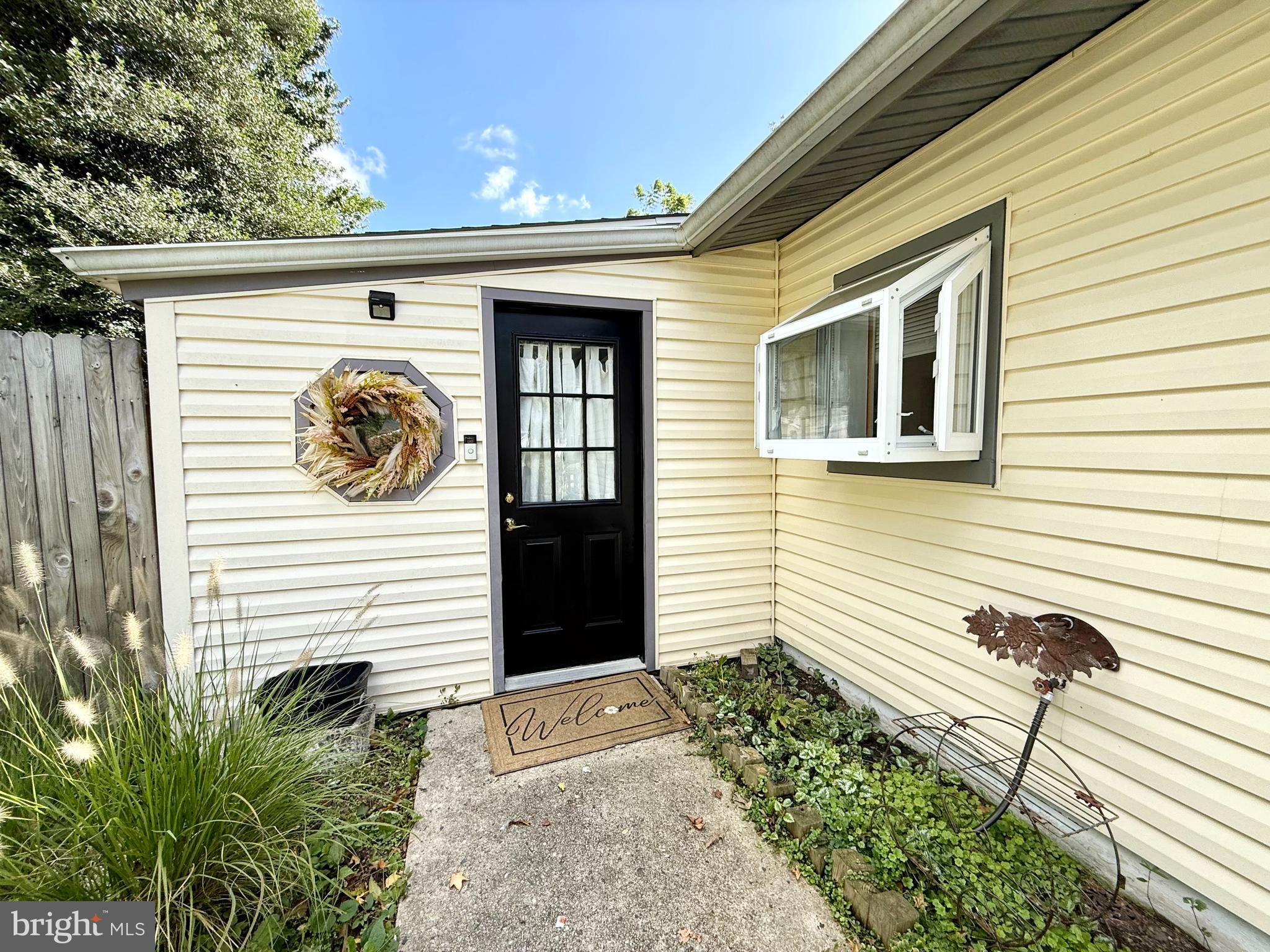 122 ZELUS STREET