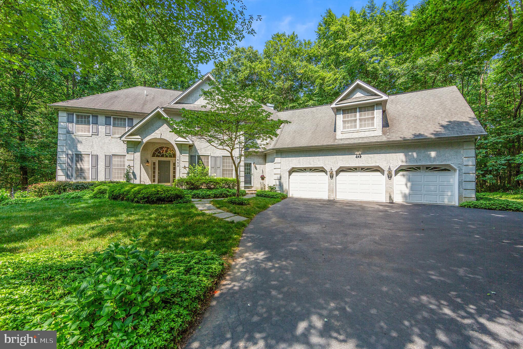 1443 CAROLINA PLACE