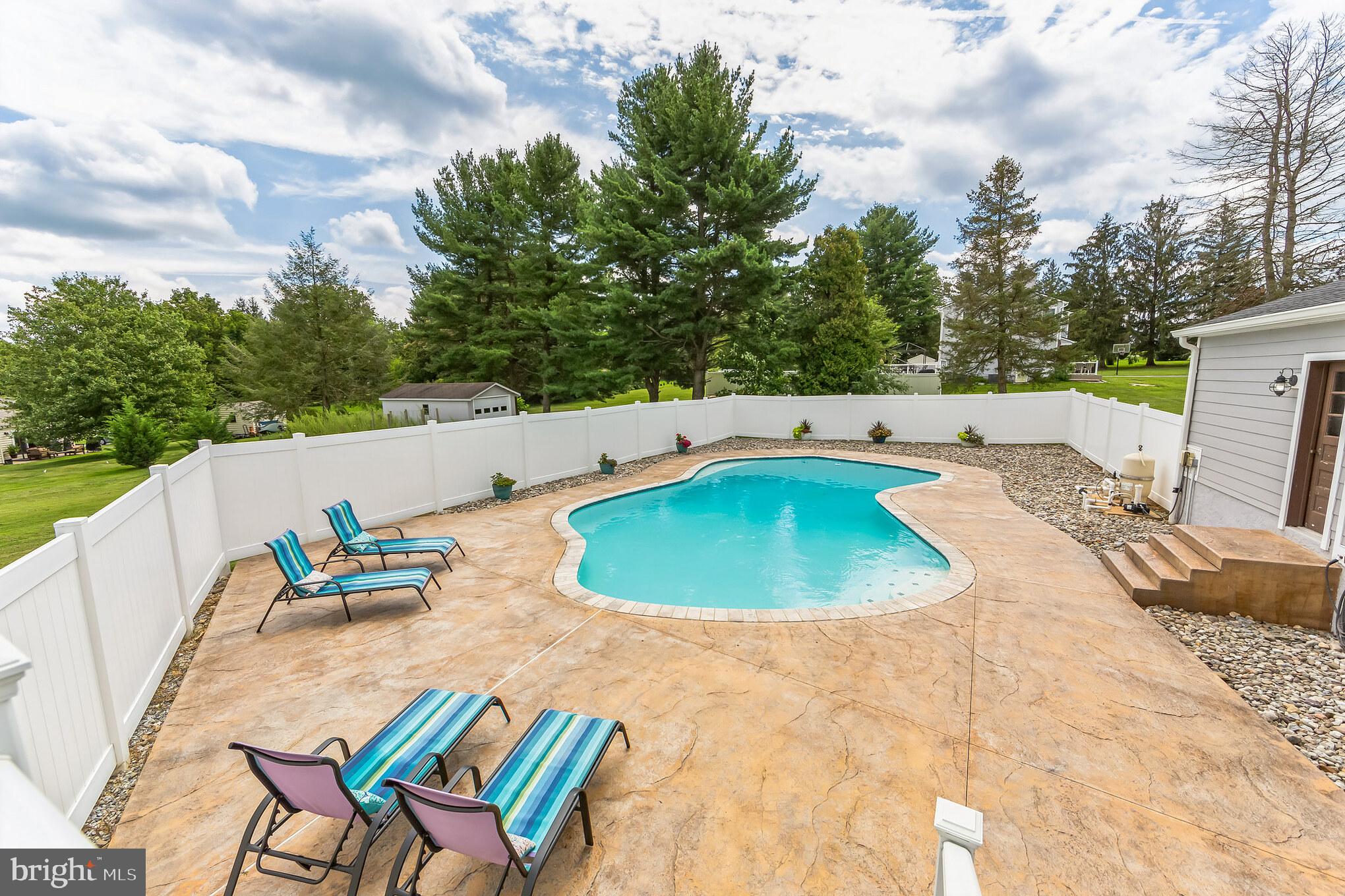 401 ZYNN ROAD