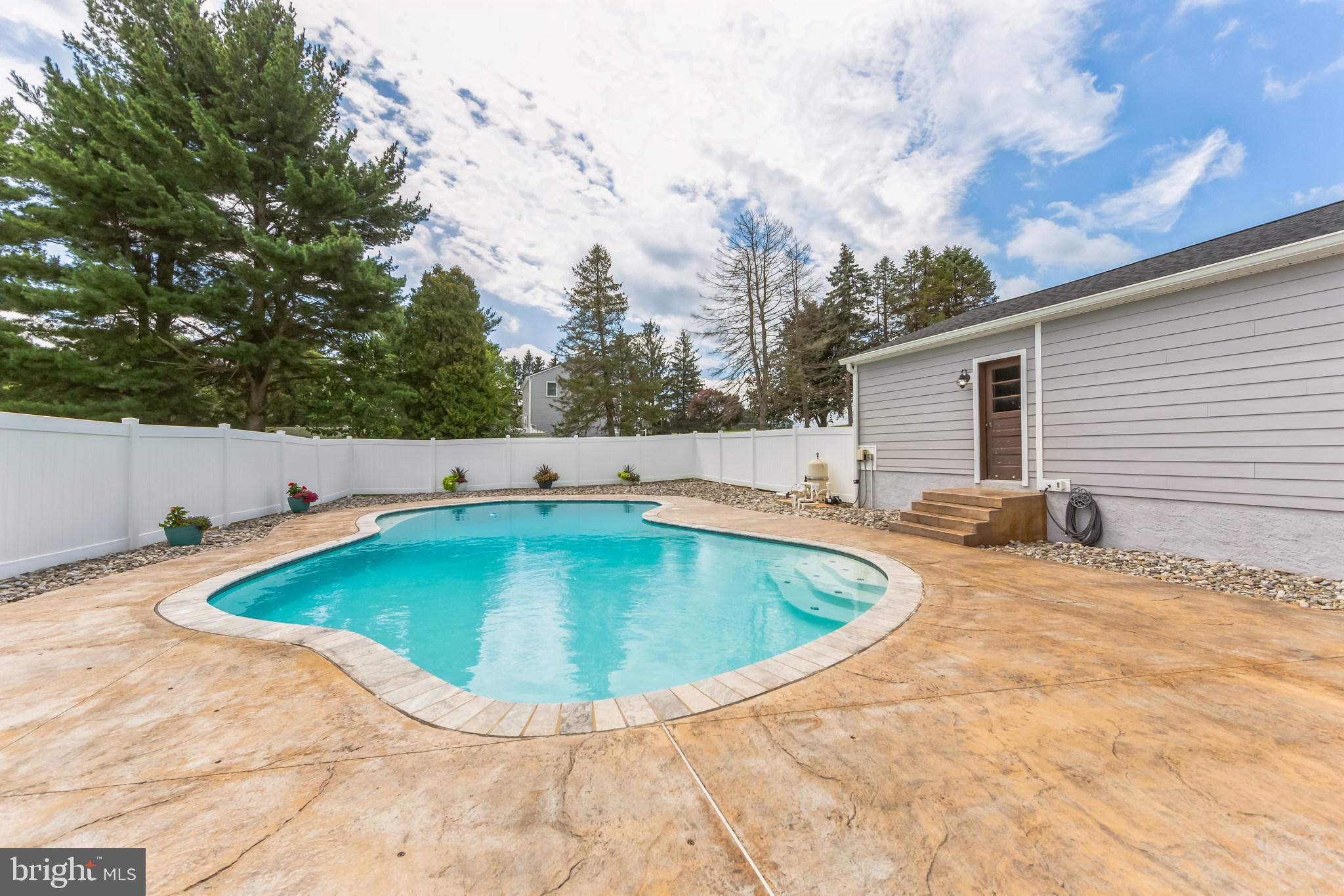 401 ZYNN ROAD