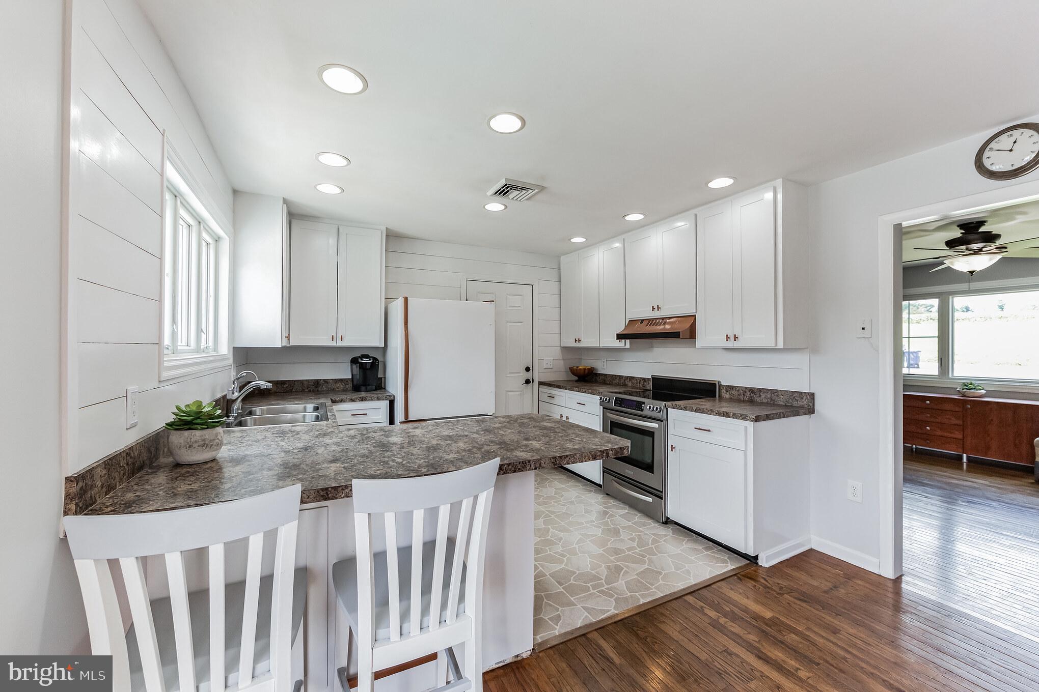 401 ZYNN ROAD
