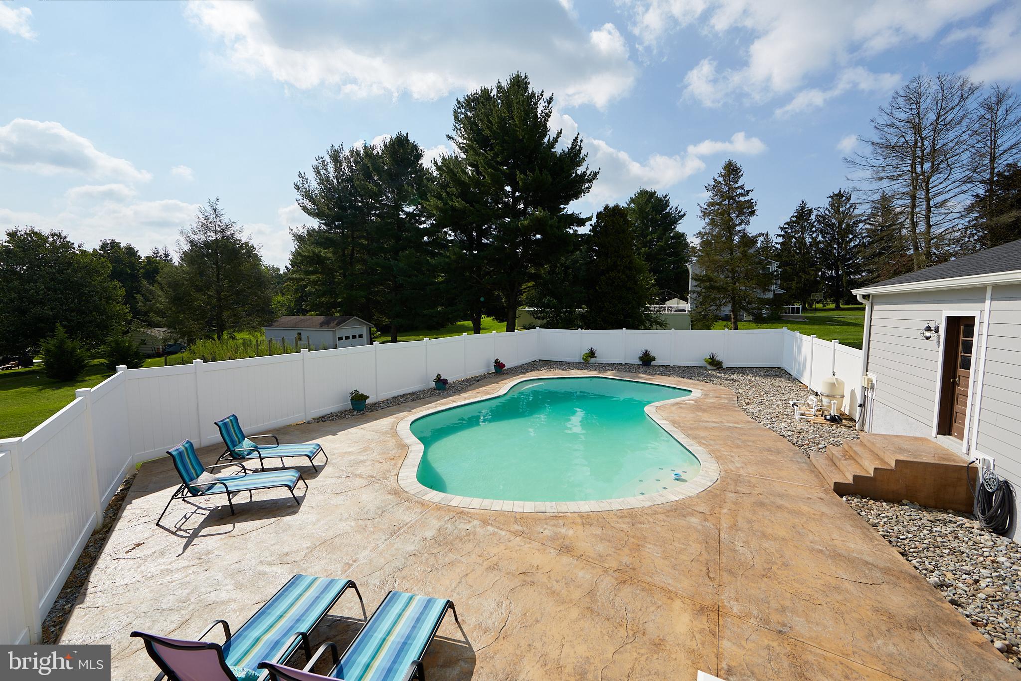 401 ZYNN ROAD