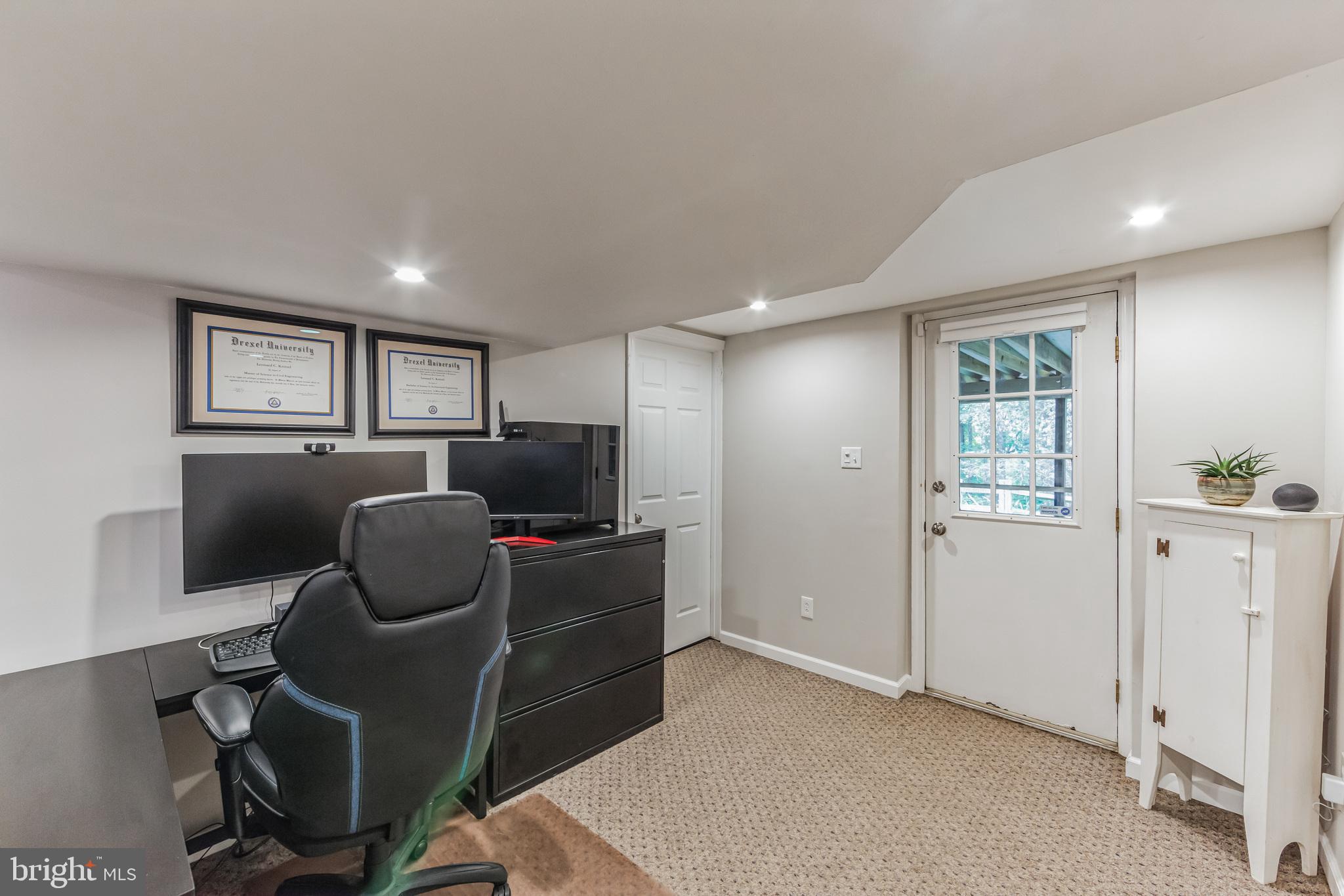 1305 Spellman DRIVE
