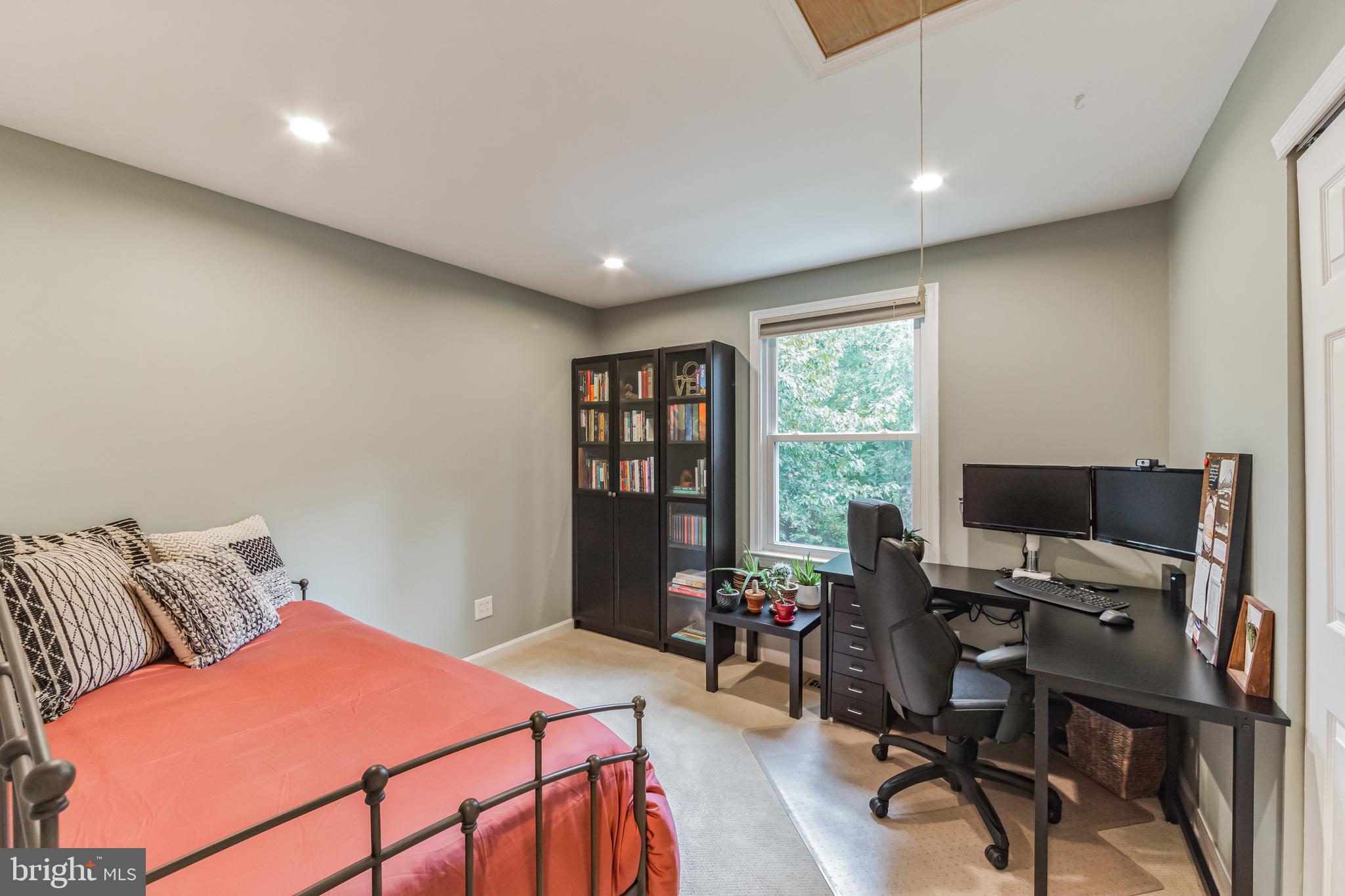 1305 Spellman DRIVE