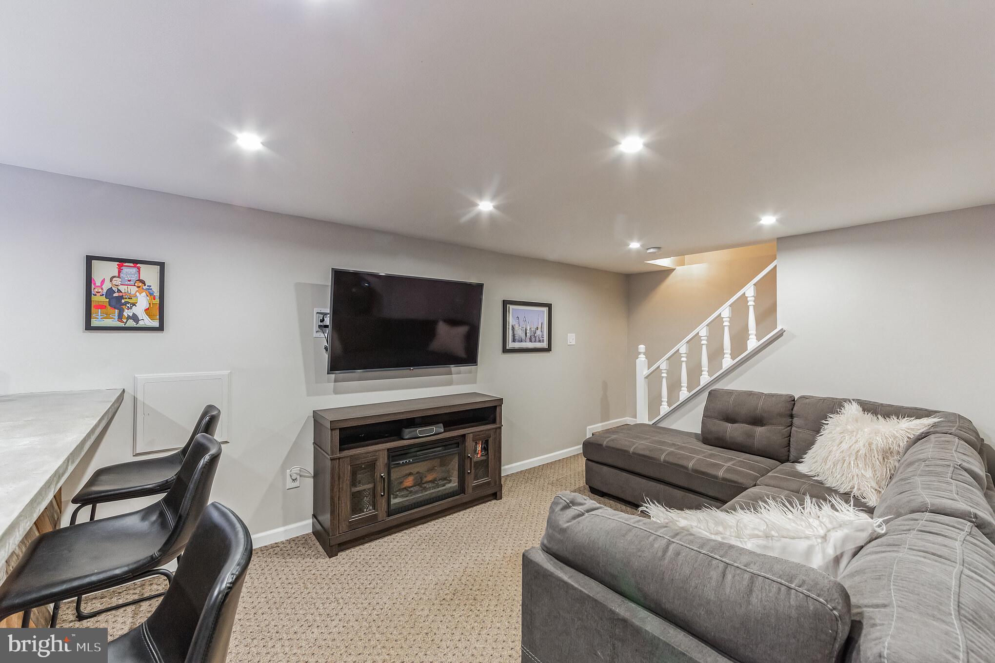 1305 Spellman DRIVE