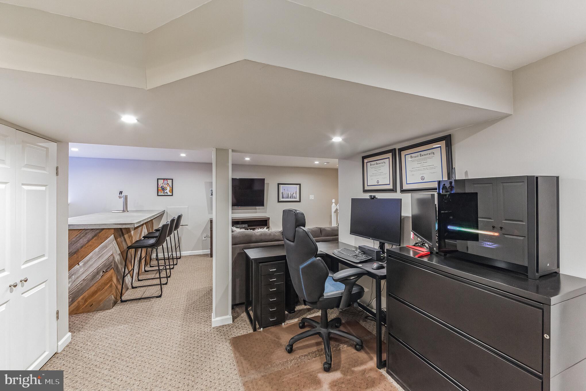 1305 Spellman DRIVE