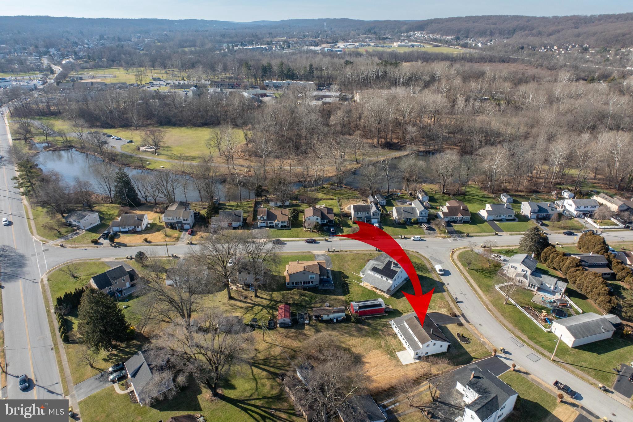 172 Lake Dr