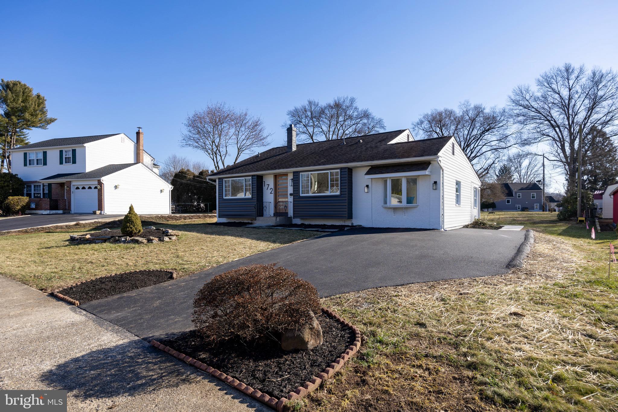 172 Lake Dr