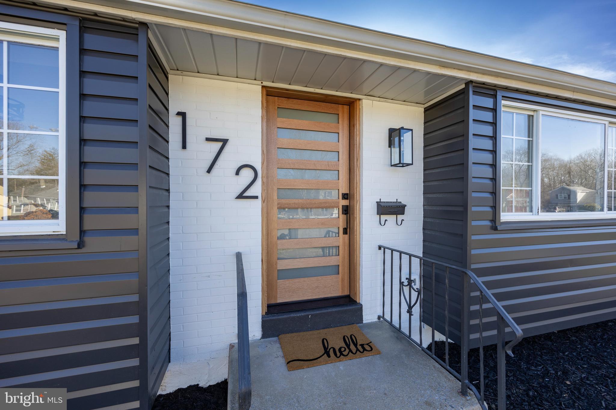 172 Lake Dr