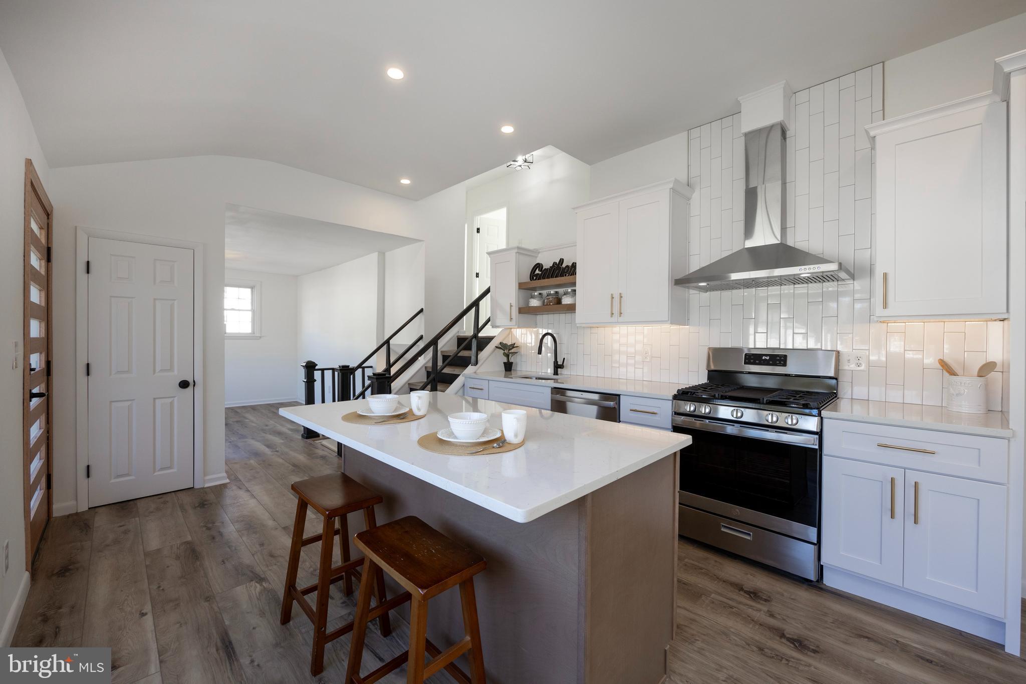 172 Lake Dr