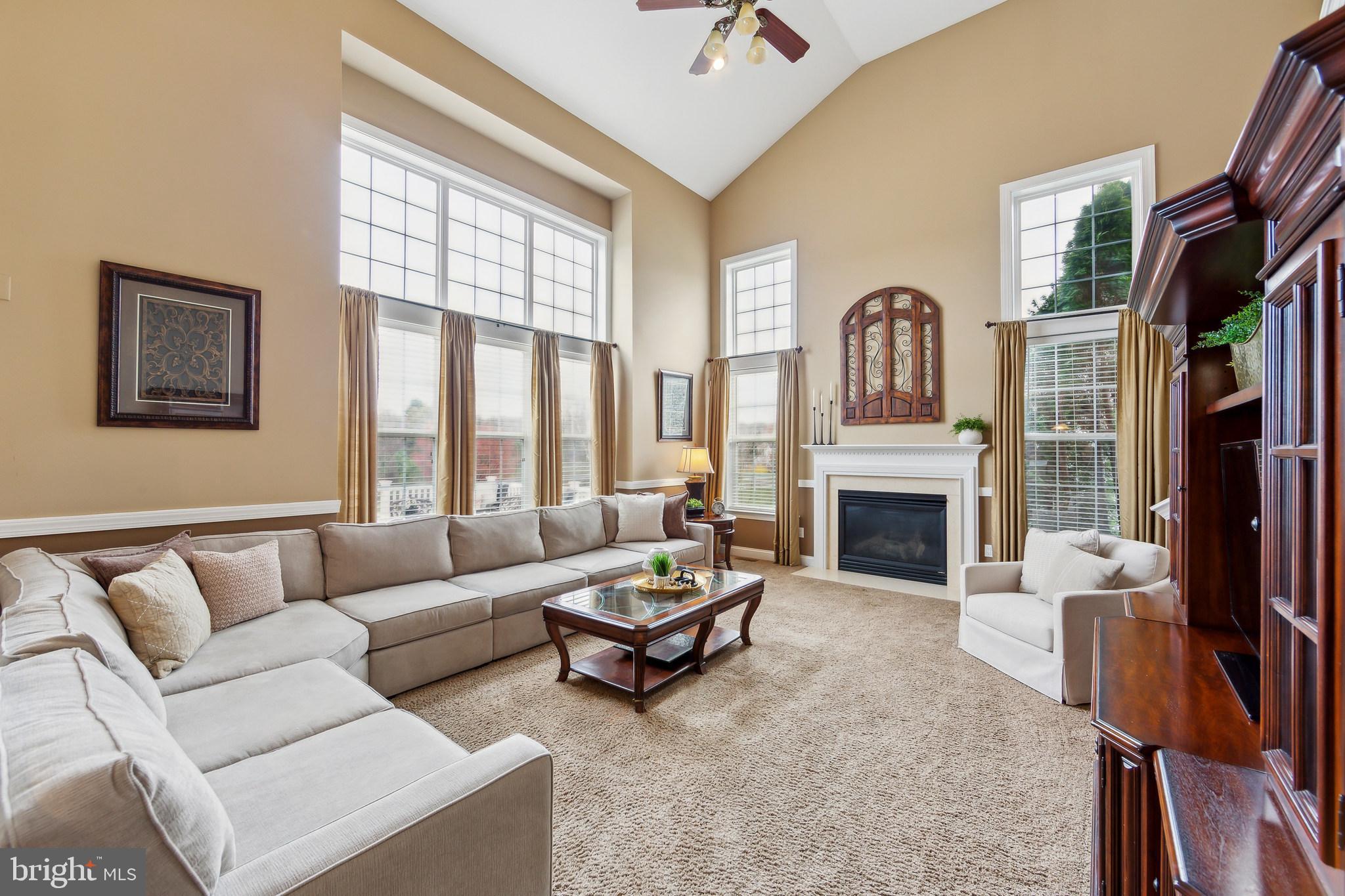 1342 Treeline Dr