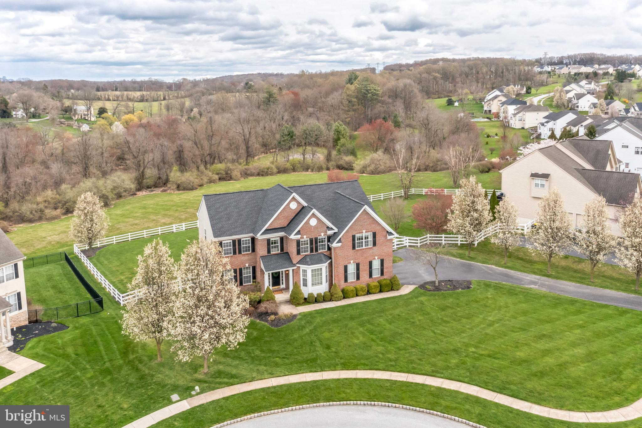 1342 Treeline Dr