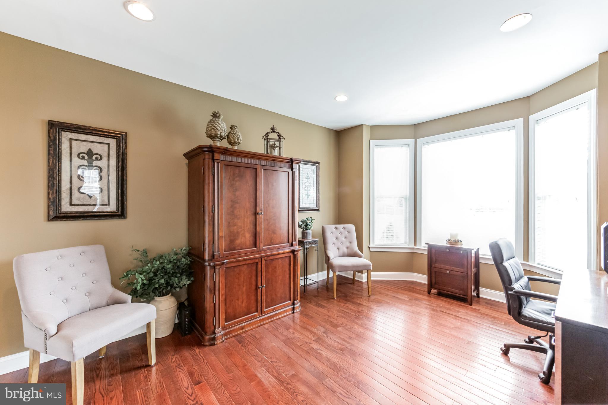 1342 Treeline Dr