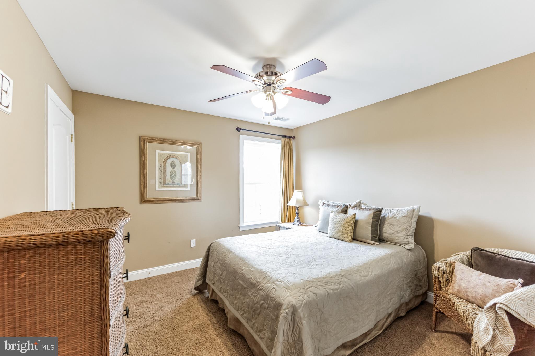 1342 Treeline Dr
