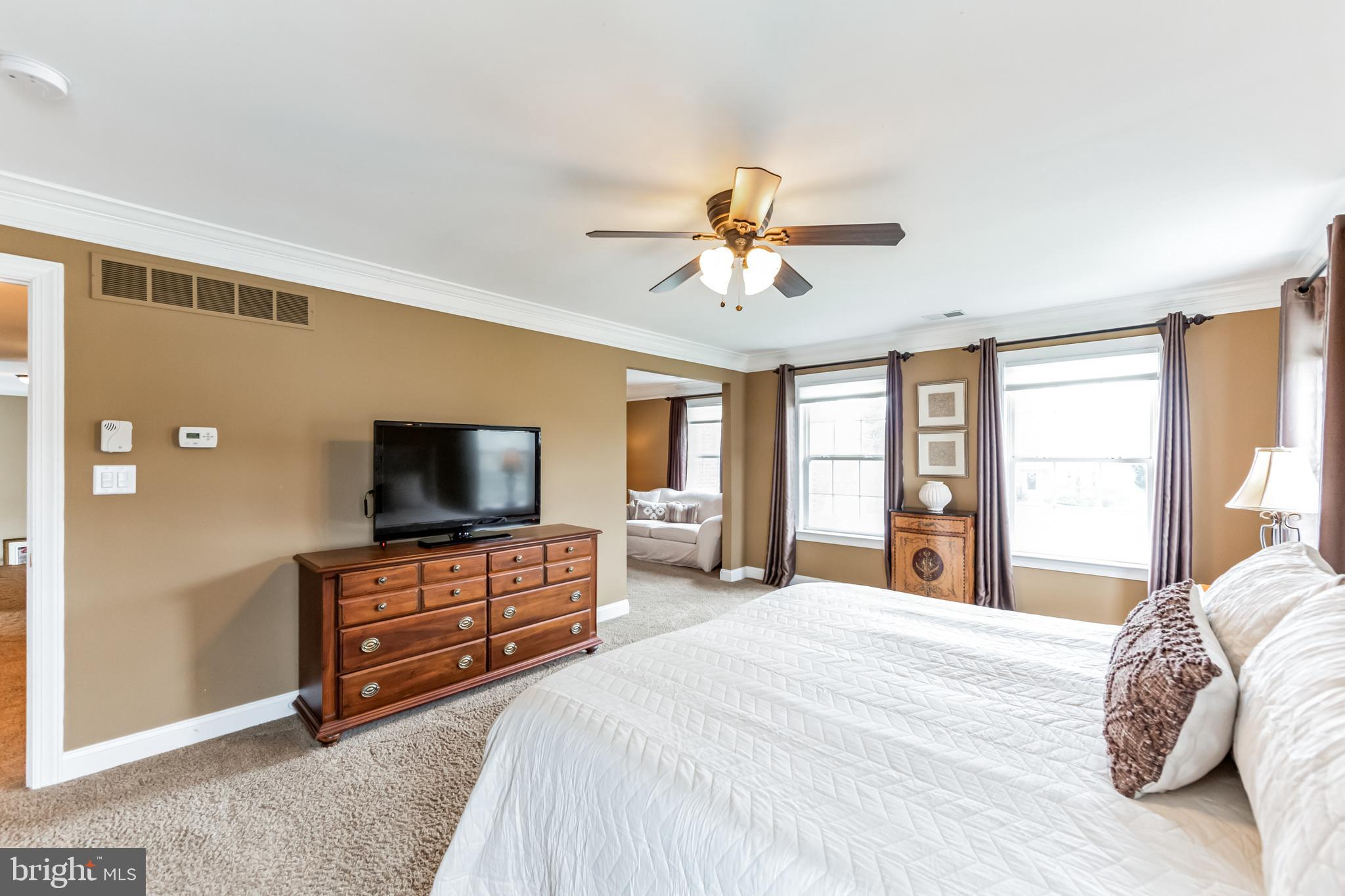 1342 Treeline Dr
