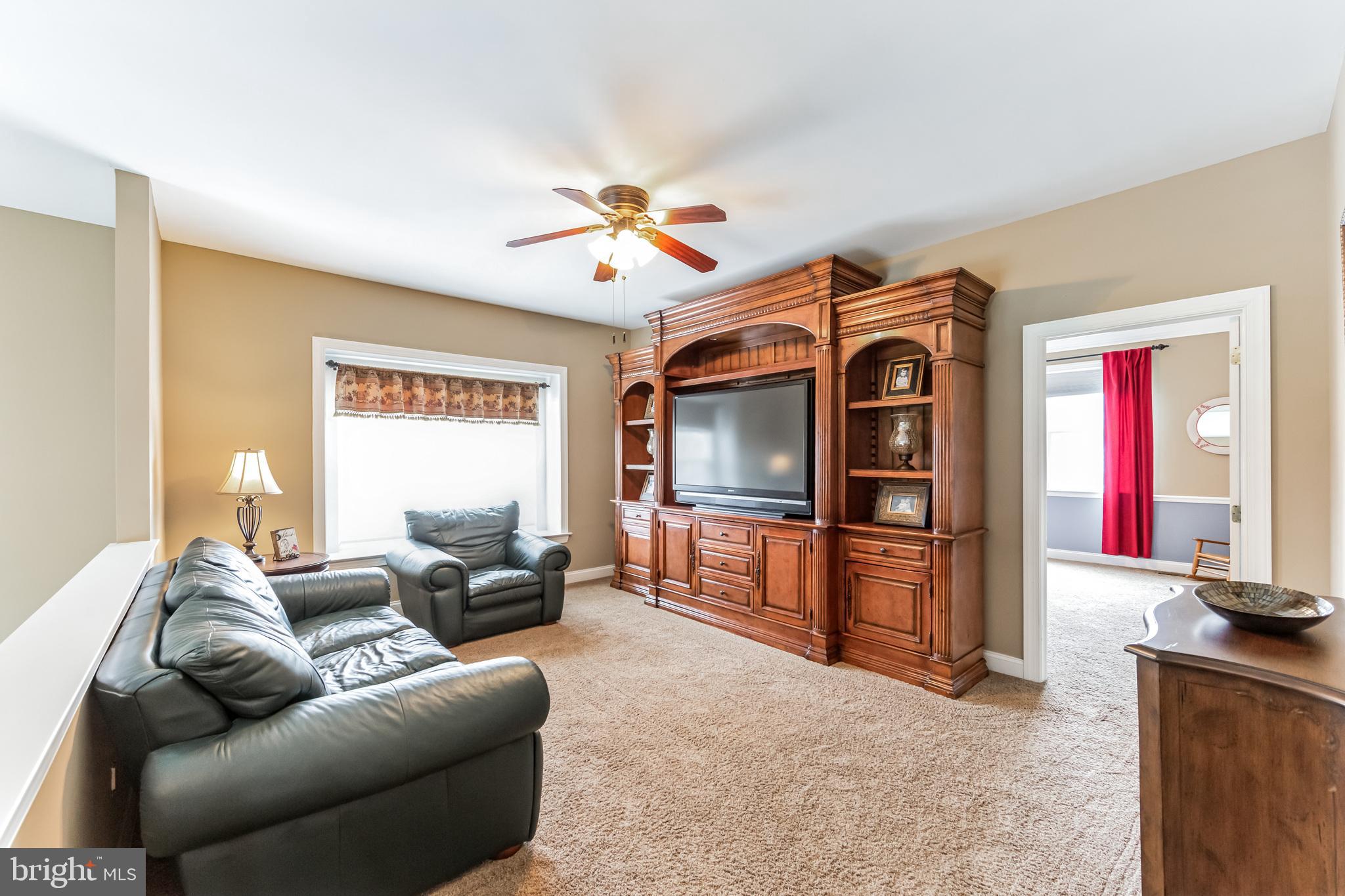 1342 Treeline Dr