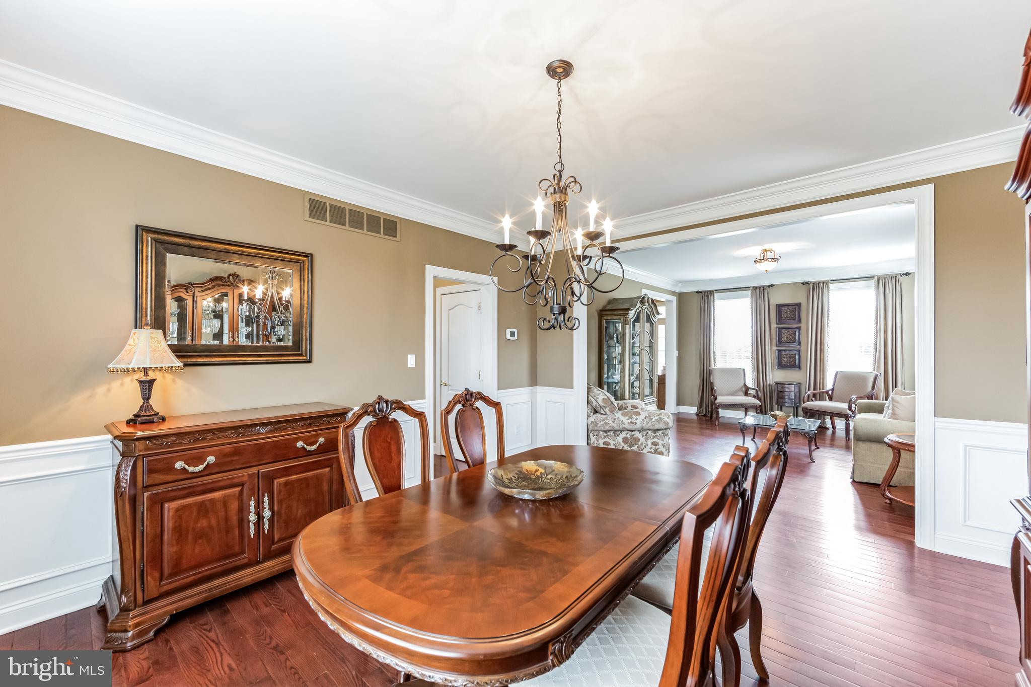 1342 Treeline Dr