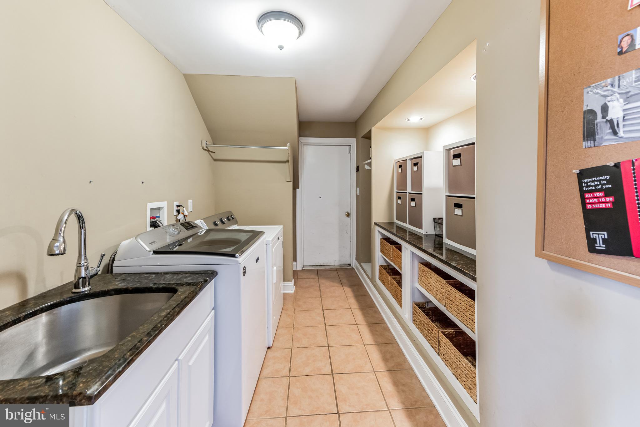1342 Treeline Dr