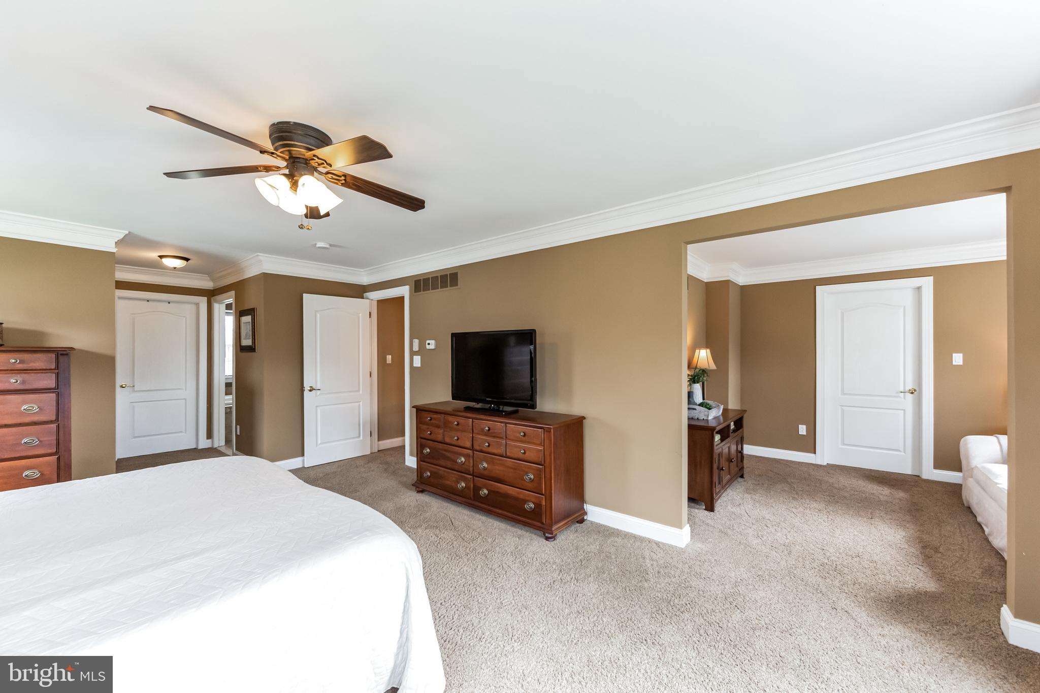 1342 Treeline Dr
