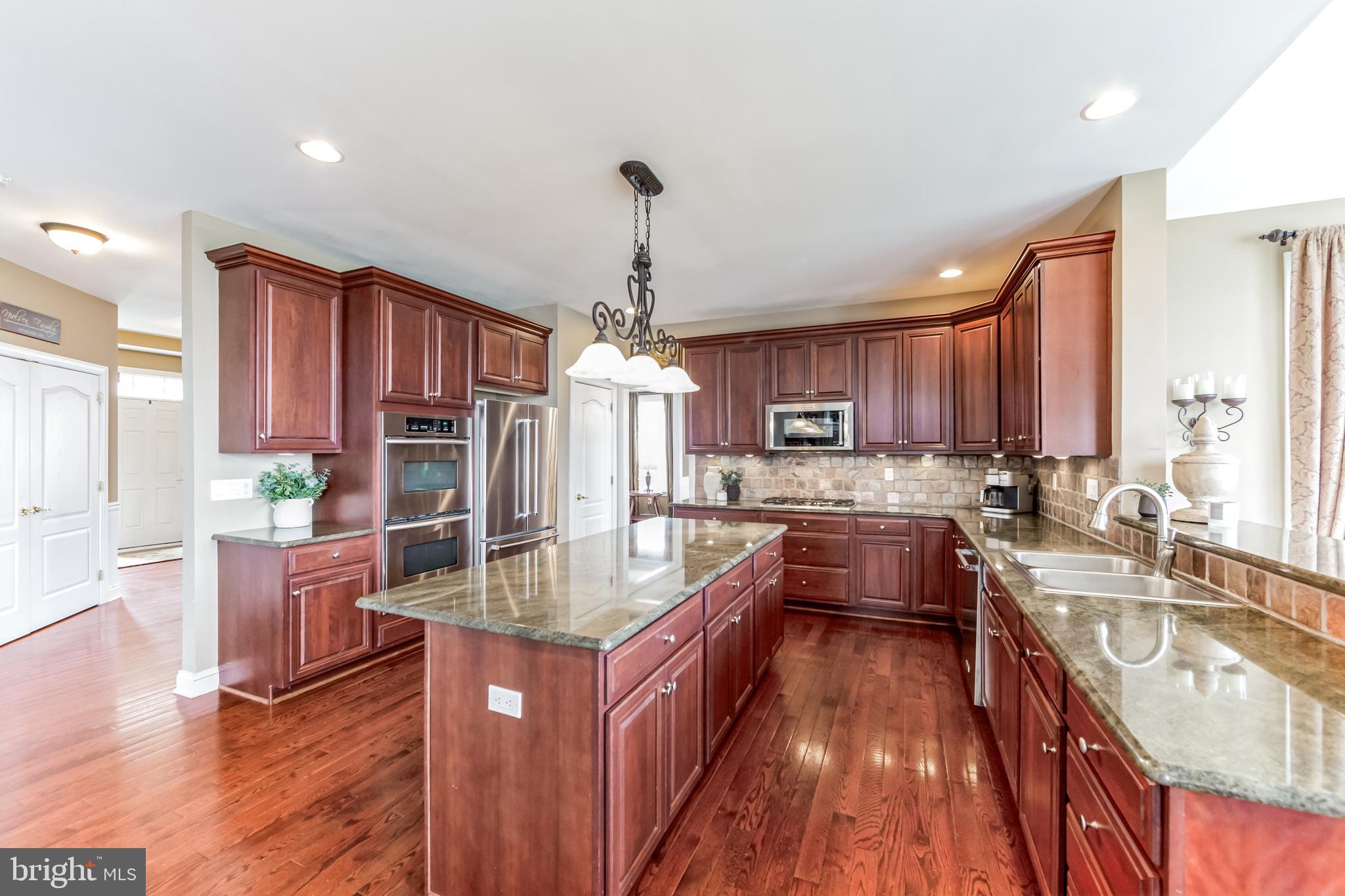 1342 Treeline Dr