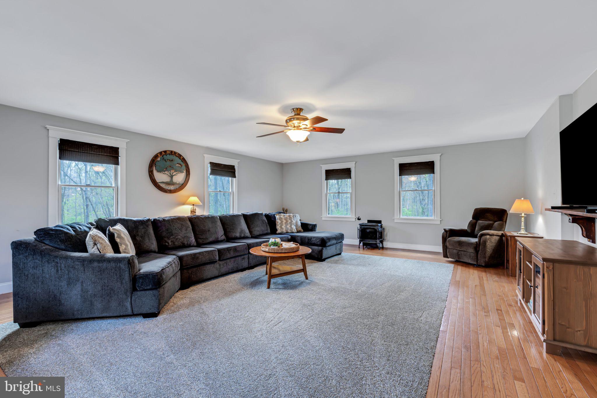 247 Lafayette Rd