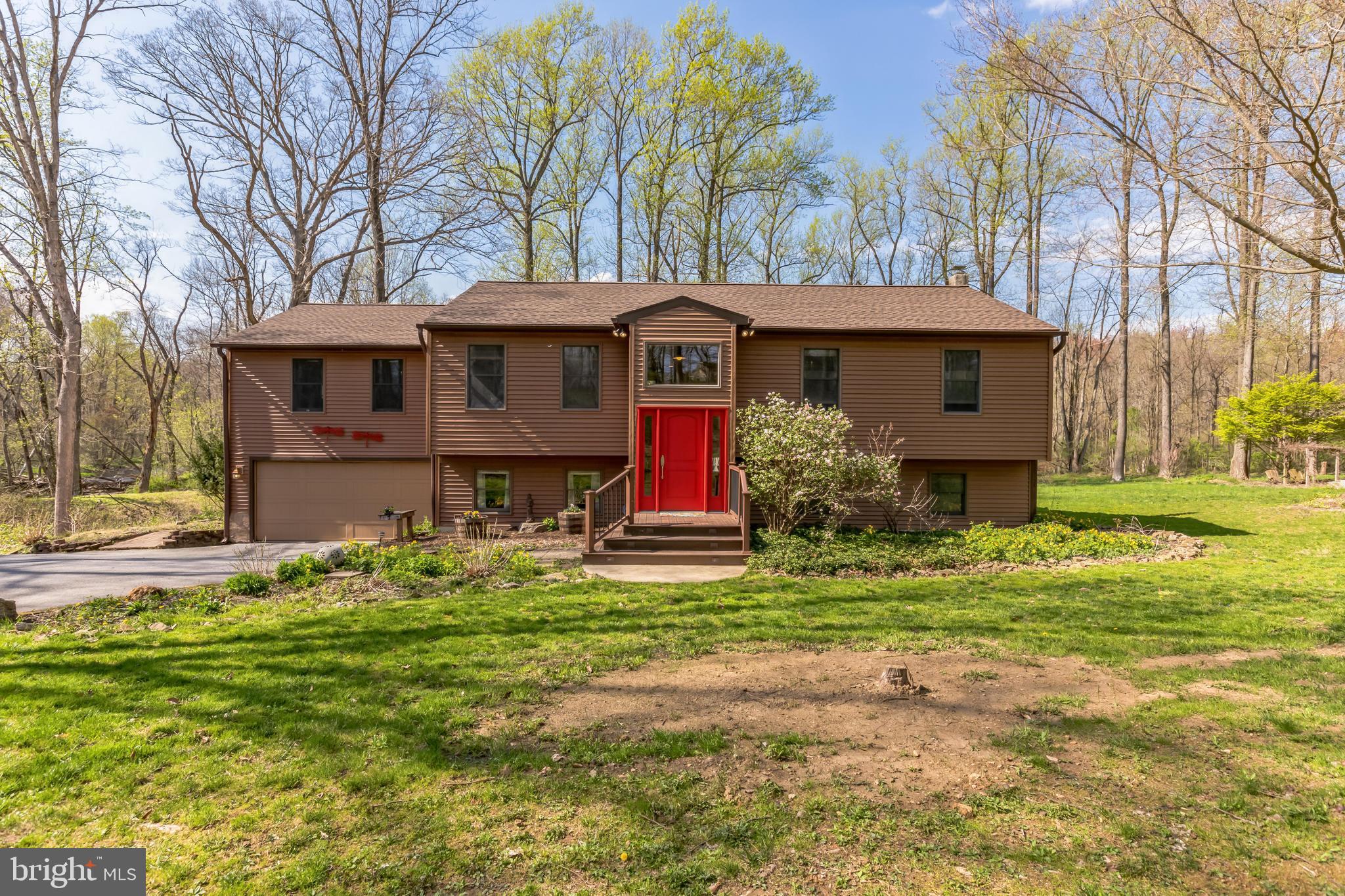 247 Lafayette Rd