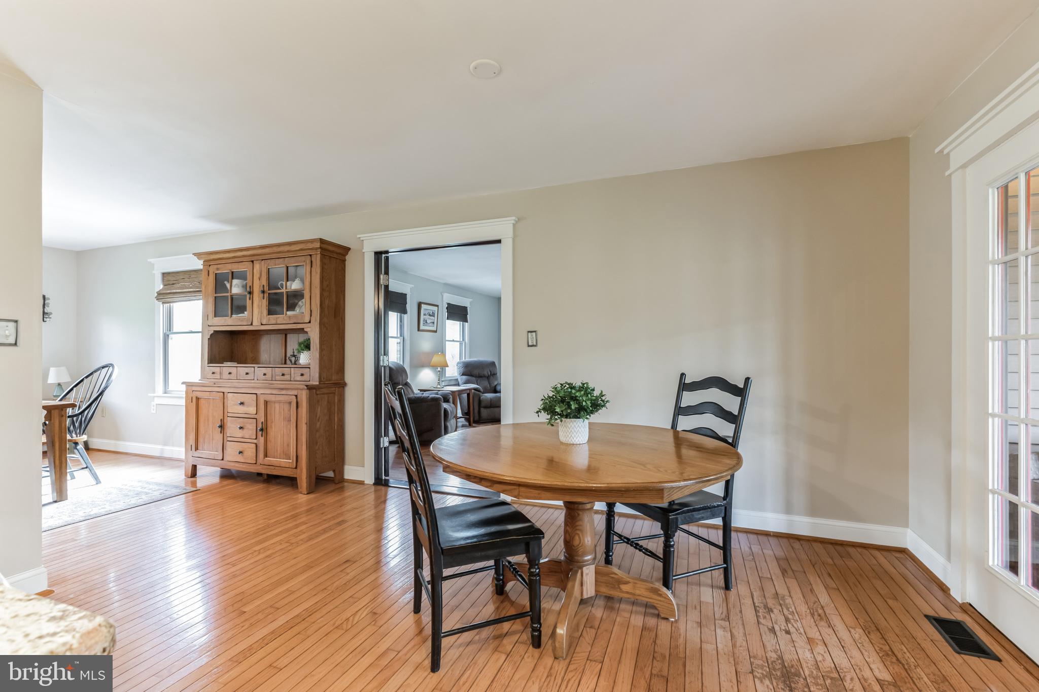 247 Lafayette Rd
