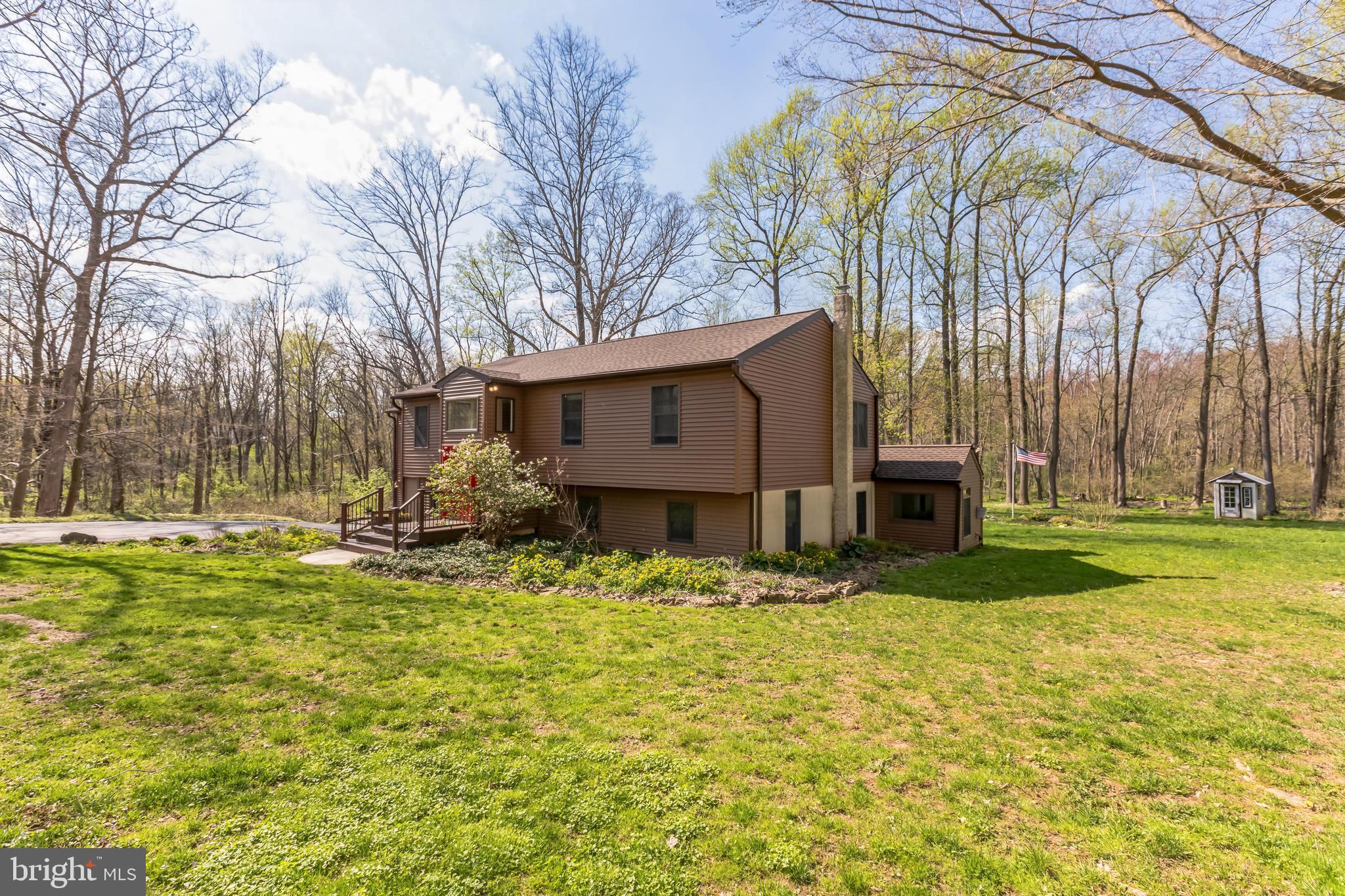 247 Lafayette Rd