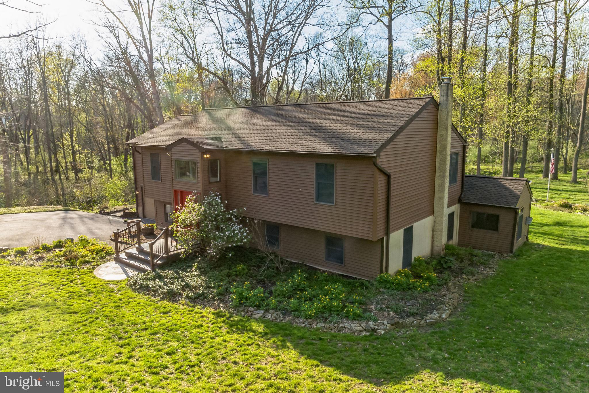 247 Lafayette Rd