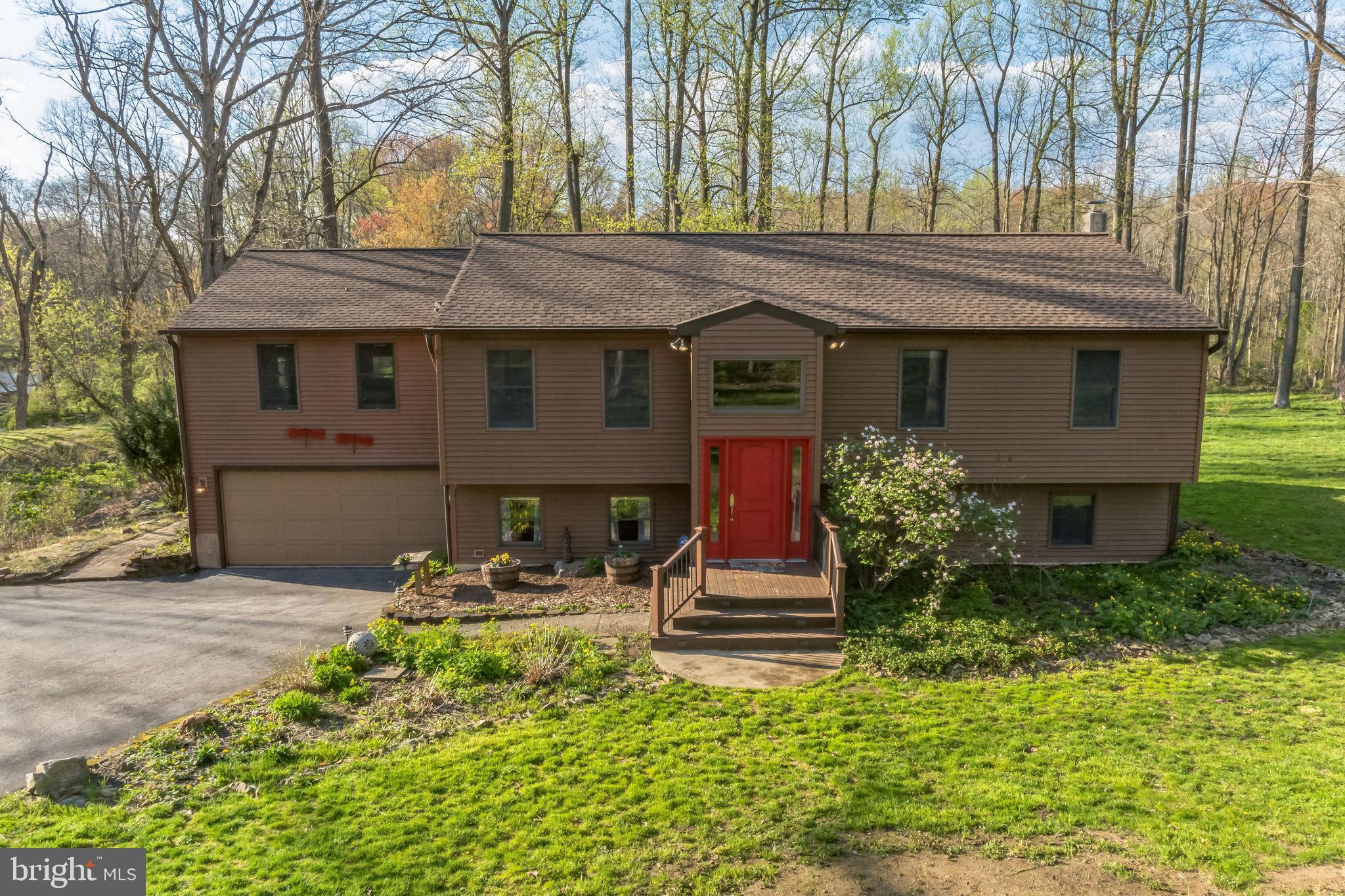 247 Lafayette Rd