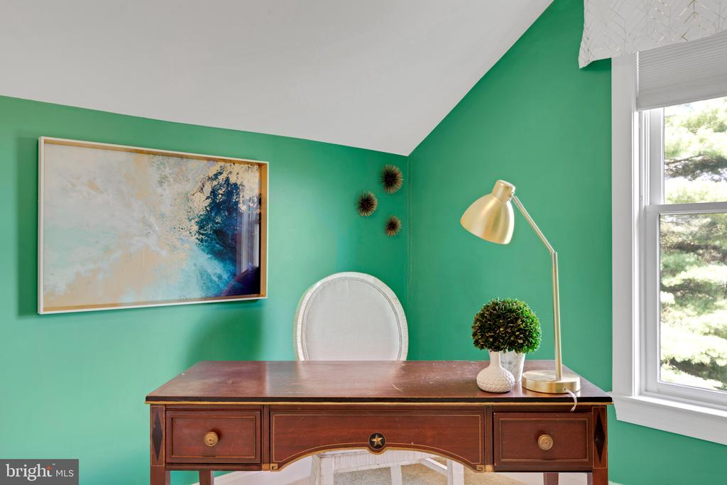 3 Morninglight Rd