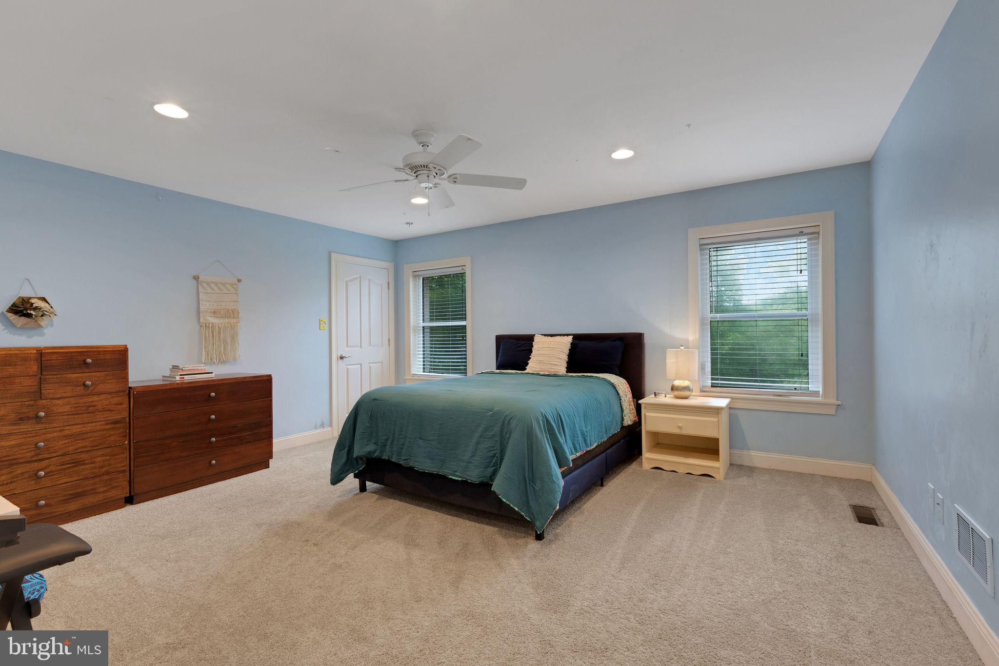 3 Morninglight Rd