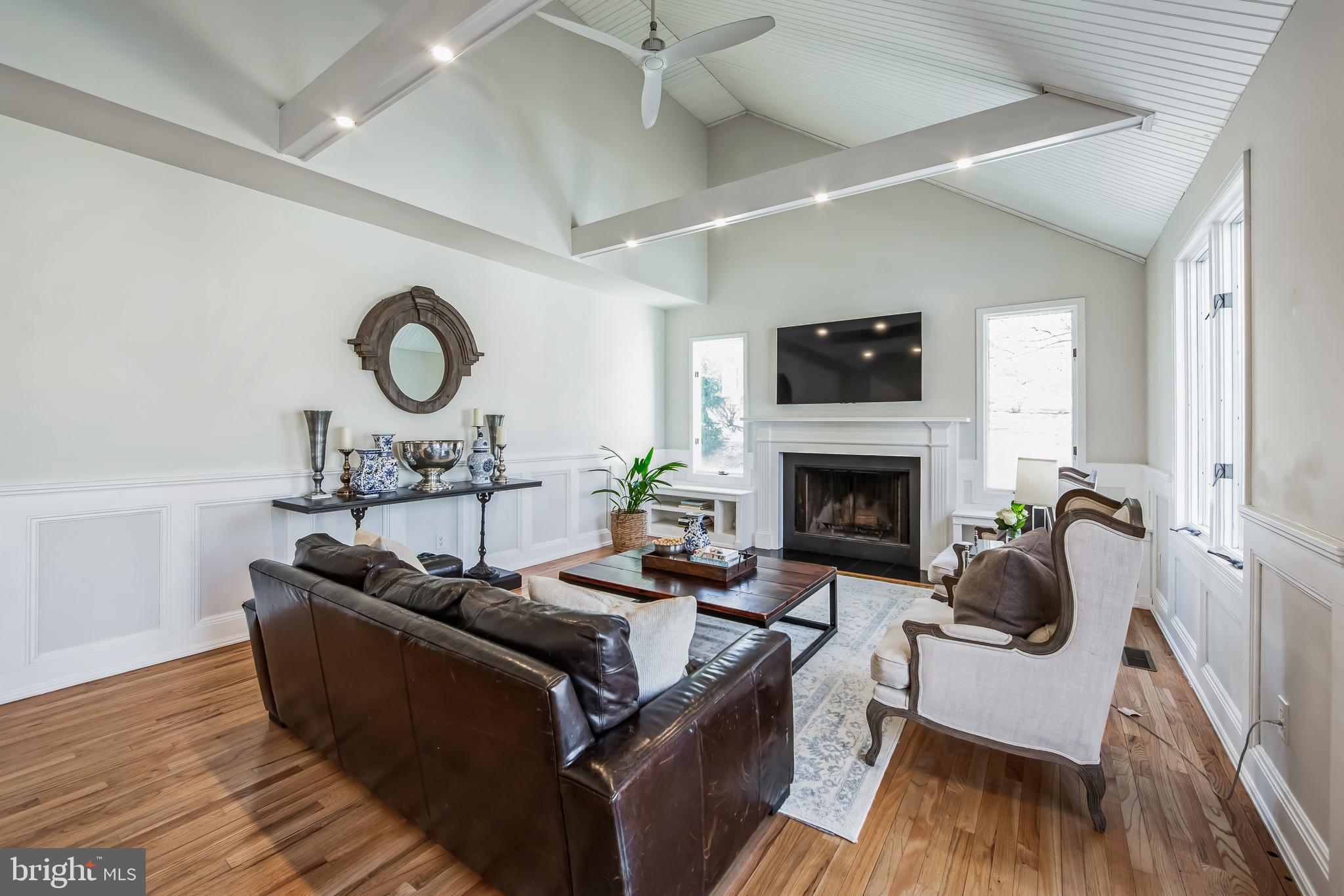 1412 Hampton Dr