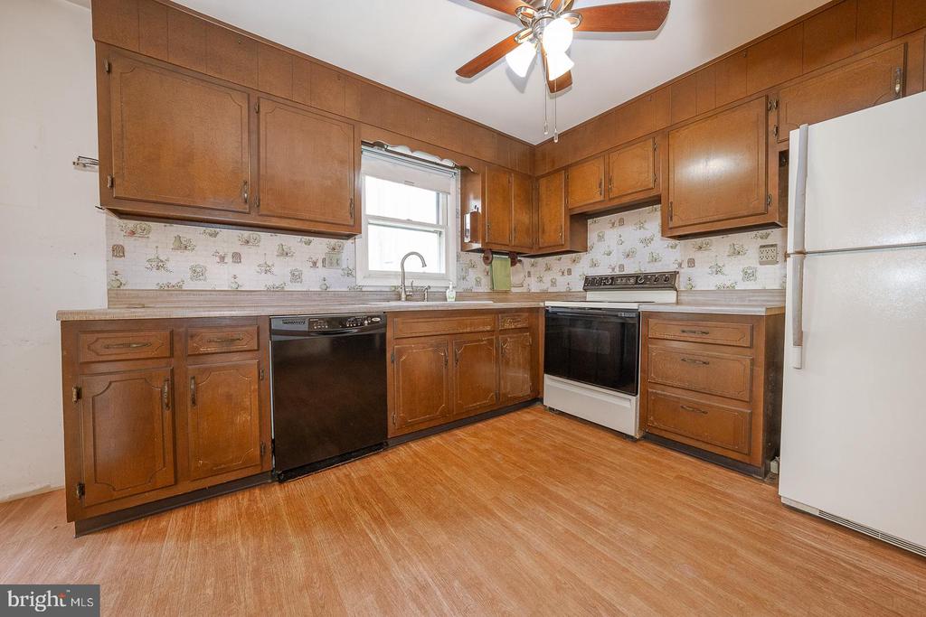 1301 Campbell Cir